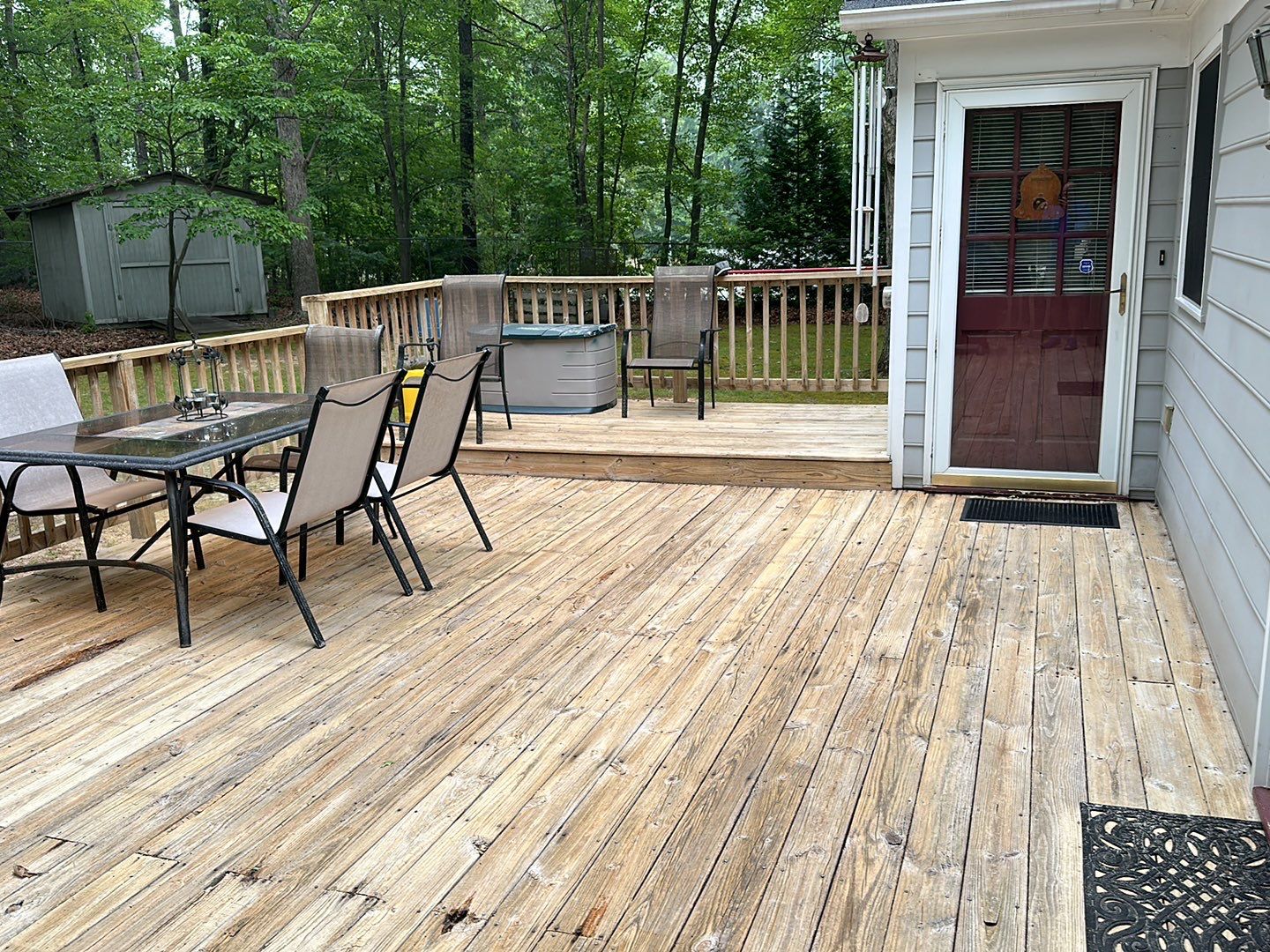 Weathered Deck using AcryFin by DuraSeal