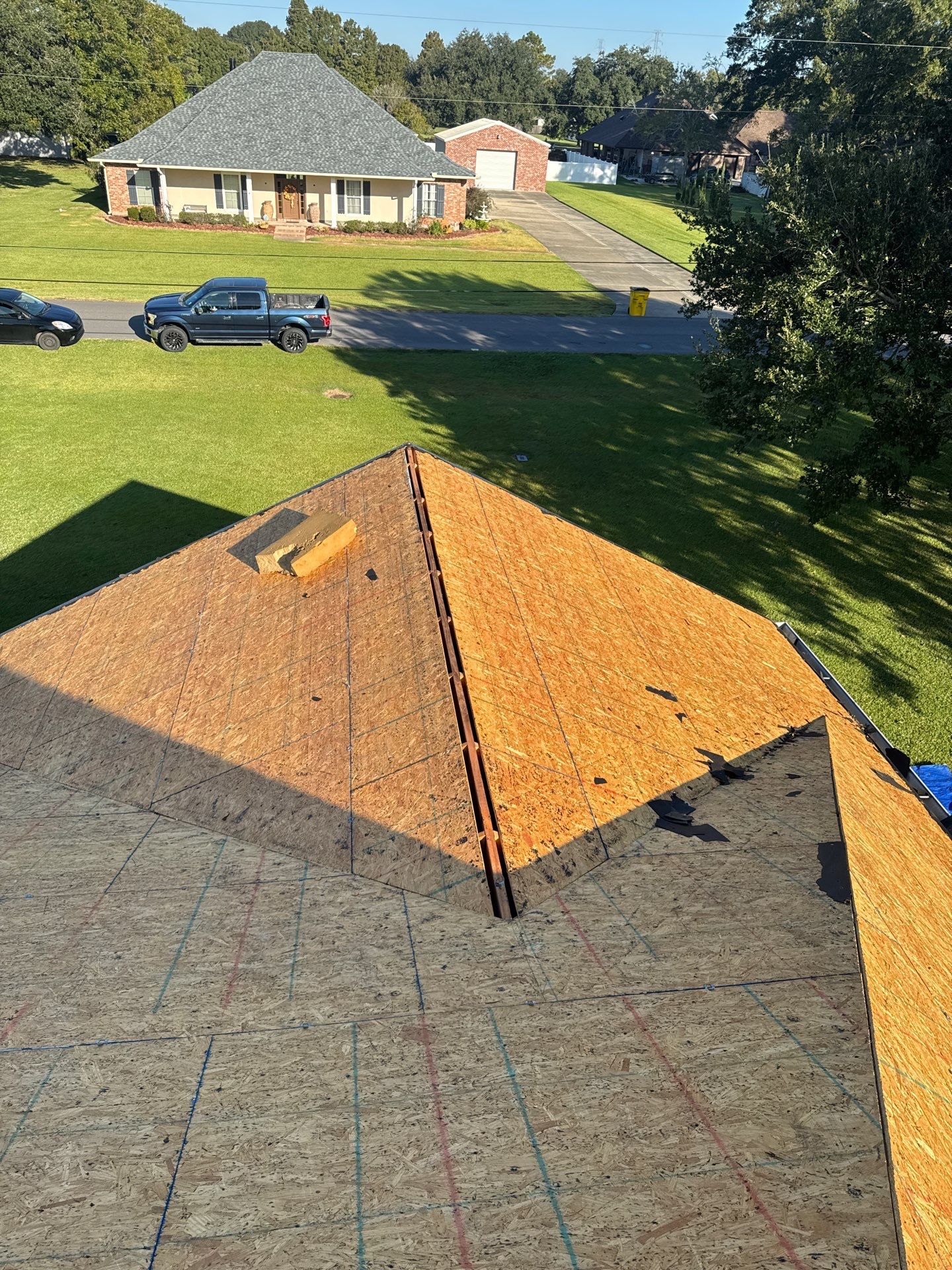 Certainteed Landmark Driftwood by Top Team Roofing & Construction