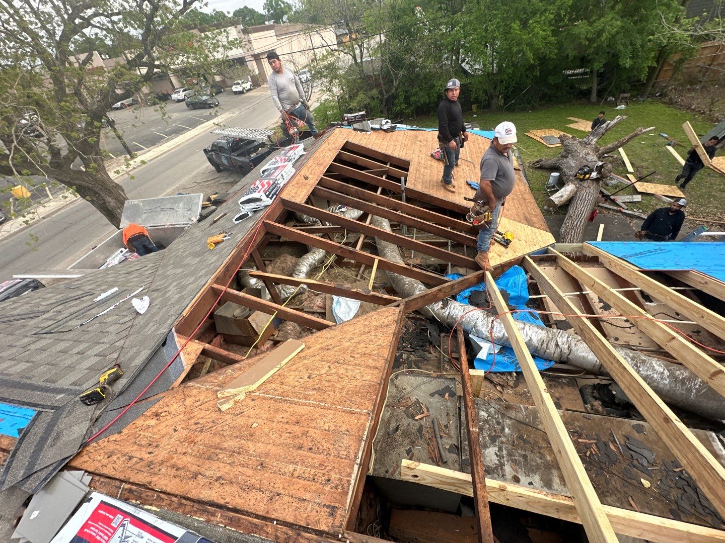 Residential Roofing Installation using Owen's Corning Duration (Lifetime) Shingles by Roof Repair Company