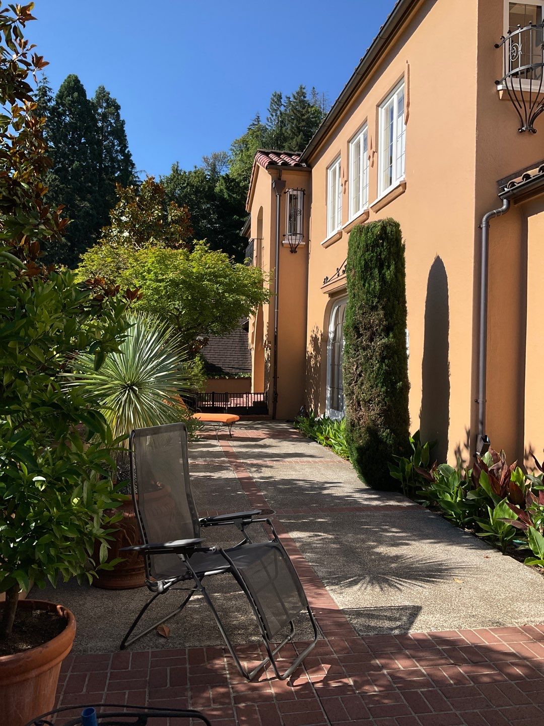 Flat work using Pressure washing no chemicals by Willamette Outdoor Wash LLC