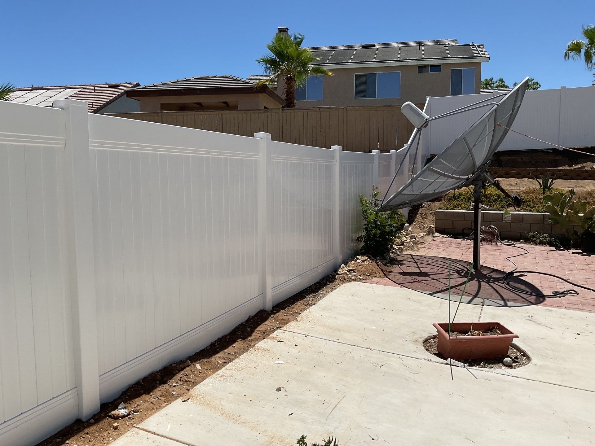 Fence Installation using Vinyl by Fence Guys Inc. 