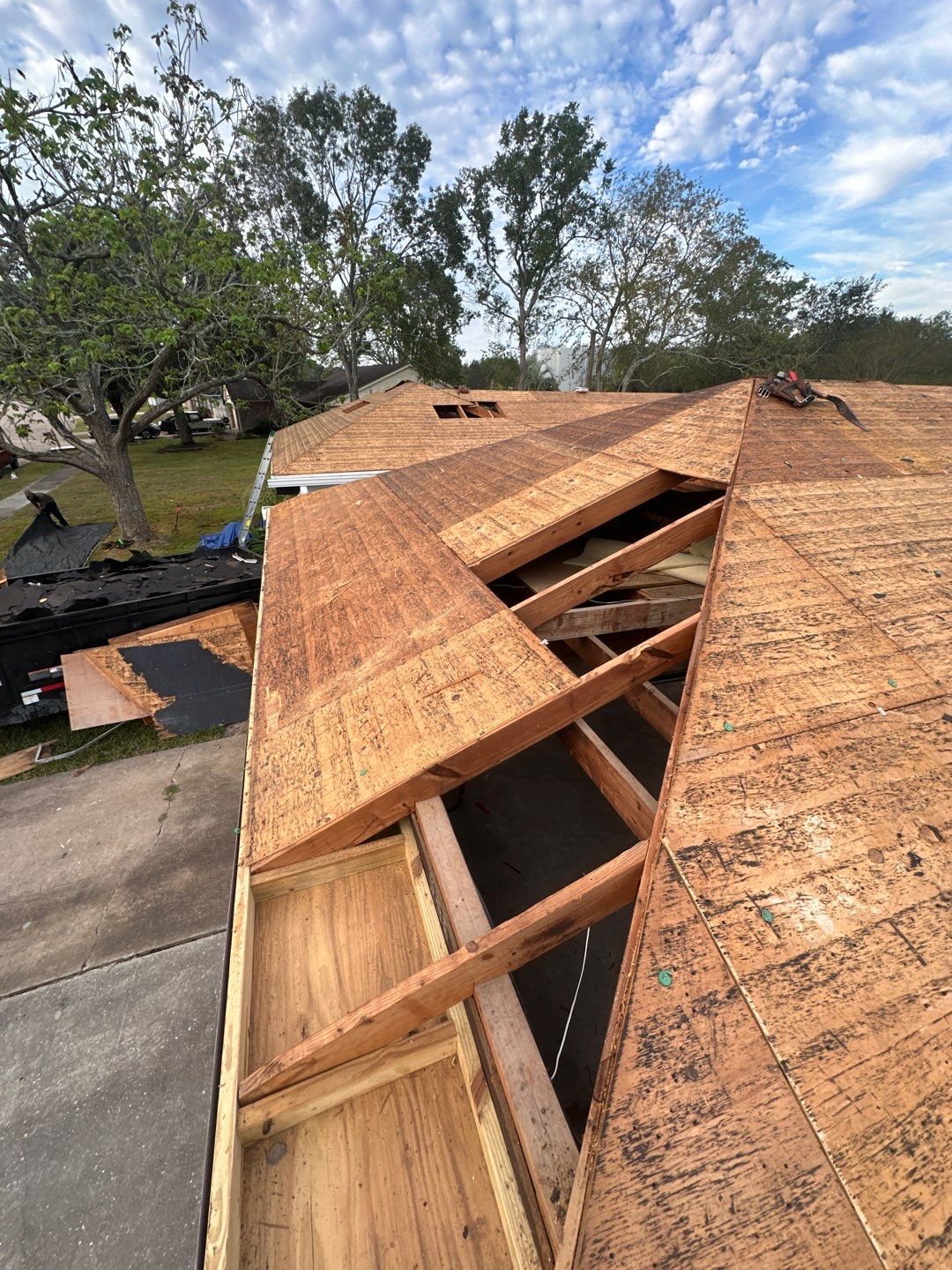 Residential Roofing Installation using Owen's Corning Duration (Lifetime) Shingles by Roof Repair Company