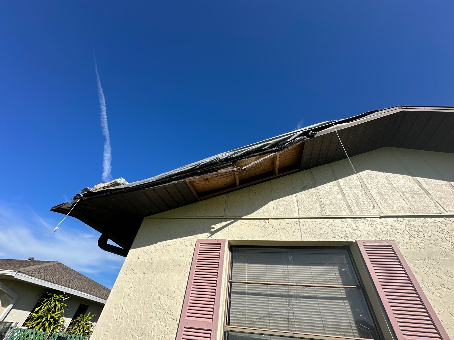 6-inch Aluminum Bronze Seamless Project with Downspouts, Splash Guards. Soffit&Fascia in Cape Coral FL by Gutter Professors