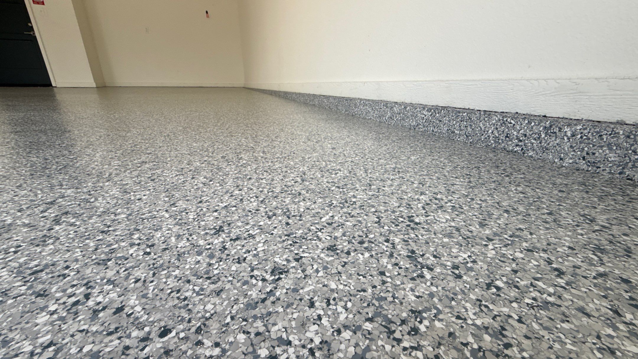 Steve's New Tidal Wave Floor Looks Beautiful by Banner Garage