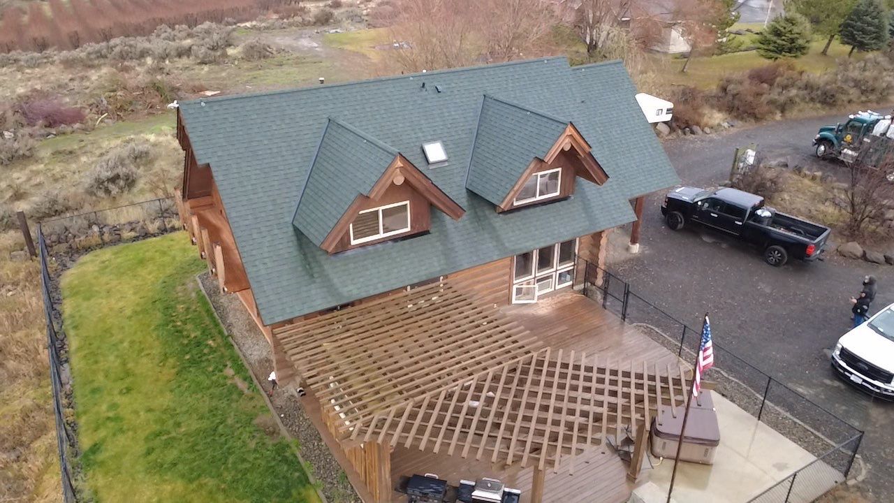 Residential Roofing Replacement on Custom Log Home in Tieton by Alpine Roofing