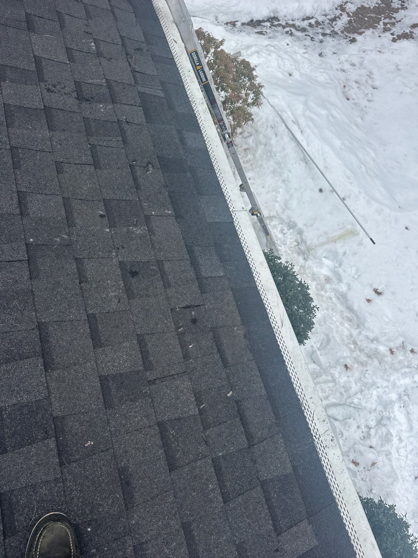 Ice Dam Removal & Snow Removal in Billerica, MA  by Mighty Dog Roofing of Greater Middlesex County