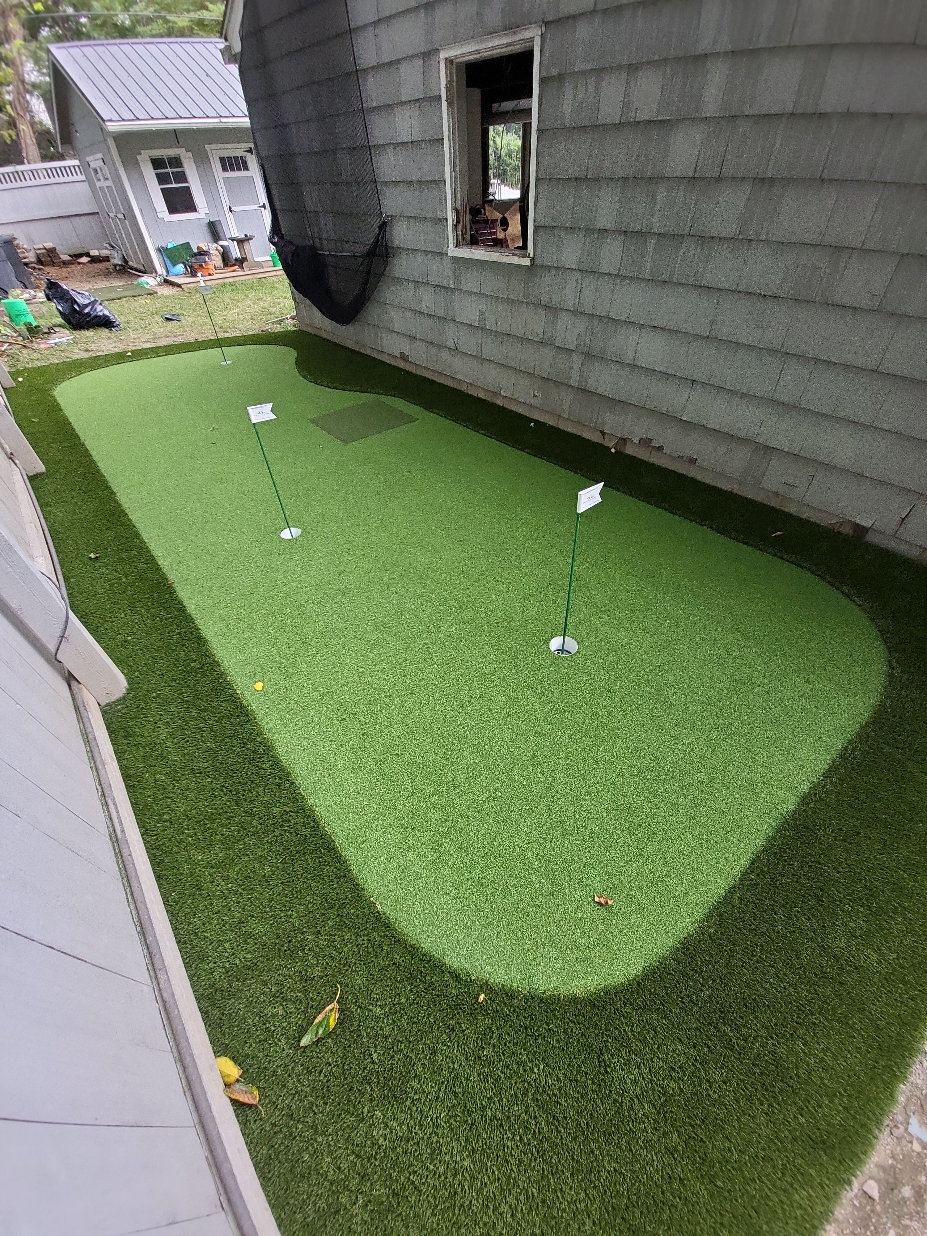 Custom Side Yard Artificial Turf Putting Green Installation in Columbus by Southwest Greens Midwest