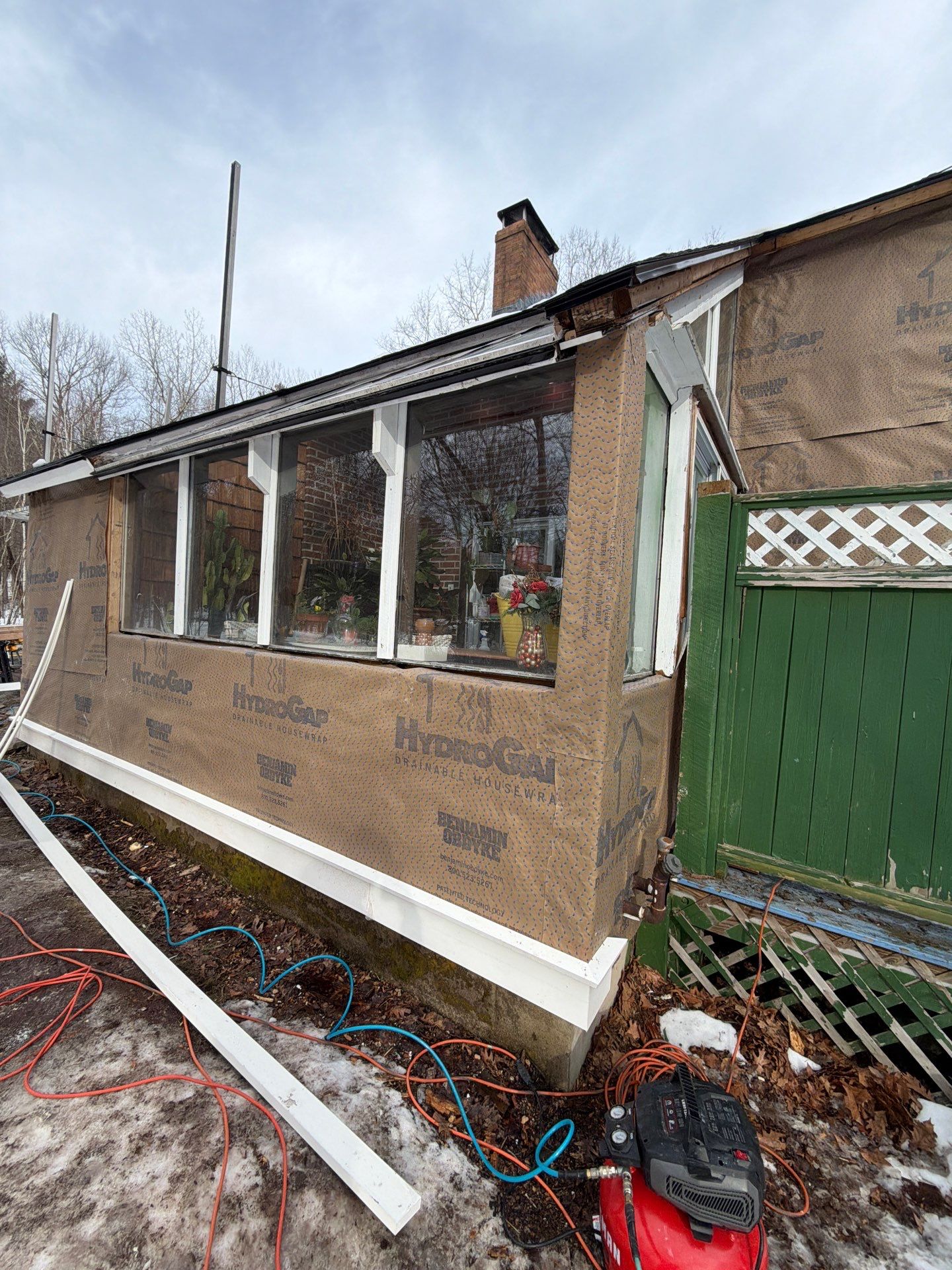 Custom ADU Construction with Vaulted In-Law Suite – LP SmartSide®, ZIP System® & Harvey® Windows by Sensible Home Solutions