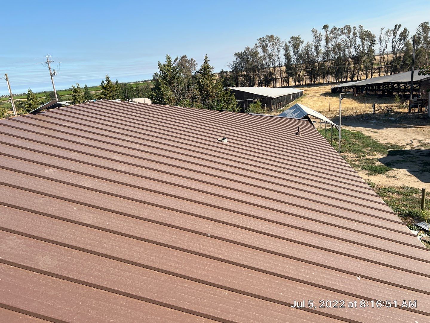 Metal roofing installation using Standing seam metal roofing system by Straight Edge Roofing Inc