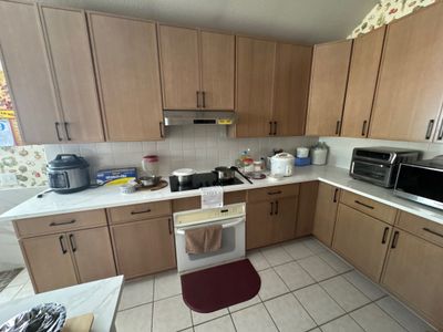 Zero-Disruption Remodel: Cabinets & Countertops Installed in 8 Days Flat