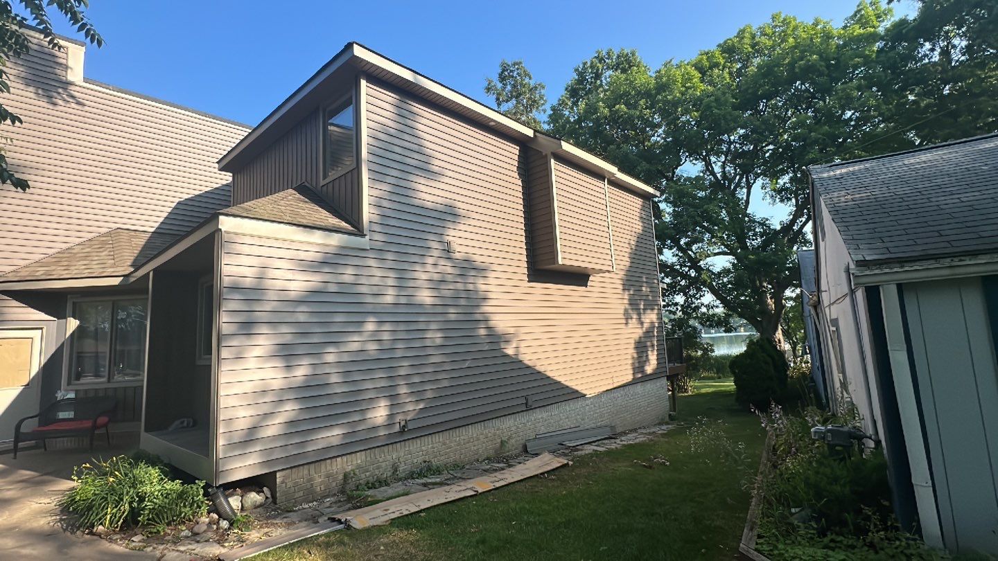 Siding Replacement using Certainteed Monogram D5 by 180 Contractors