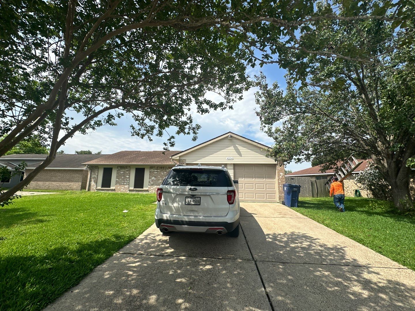 Hail Damage using Owen's Corning Duration (Lifetime) Shingles by Roof Repair Company