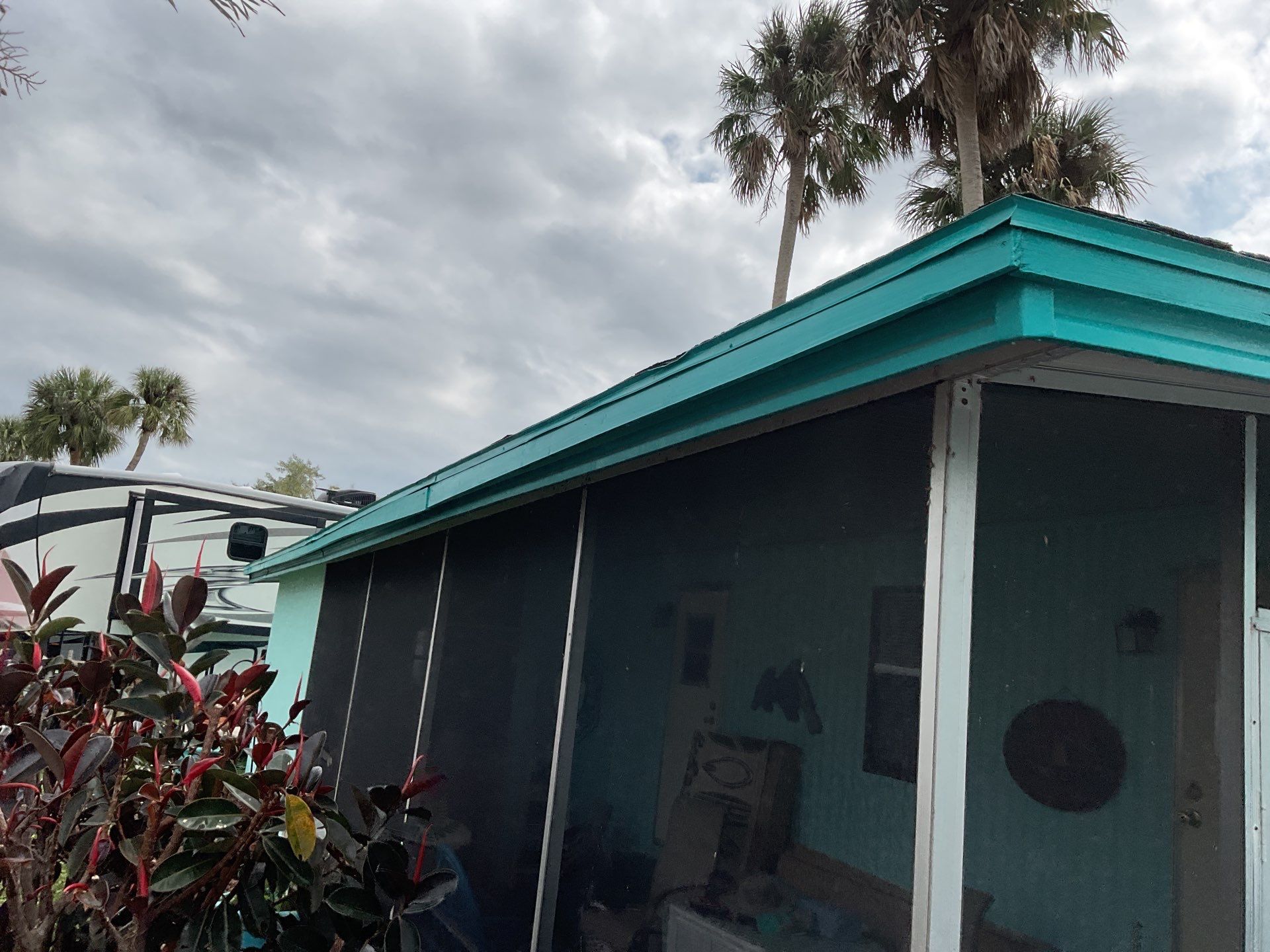 Gutter Repair and Replacement in Fort Myers FL by Gutter Professor by Gutter Professors