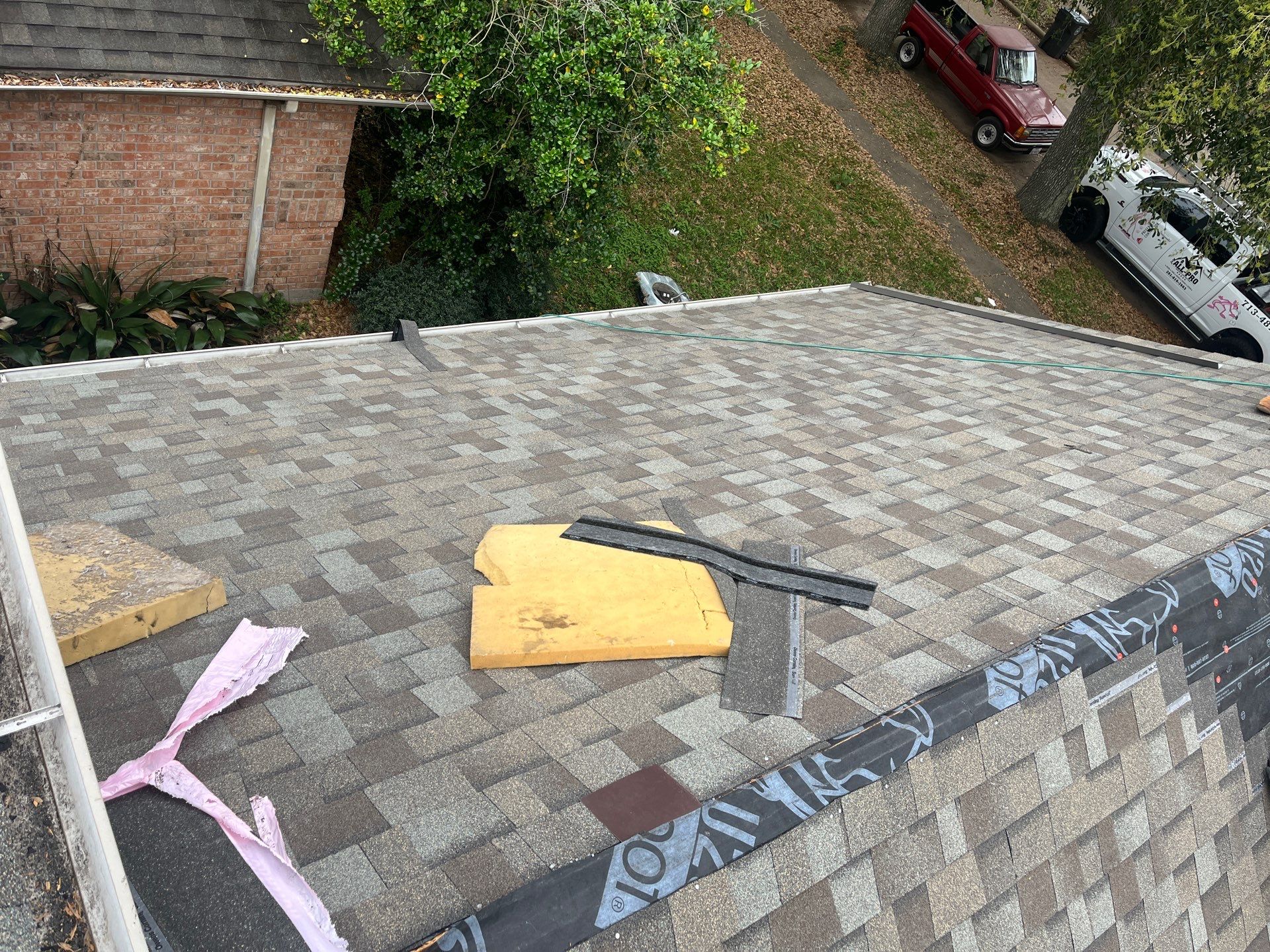 Residential Roofing Installation using Owen's Corning Duration (Lifetime) Shingles by Roof Repair Company