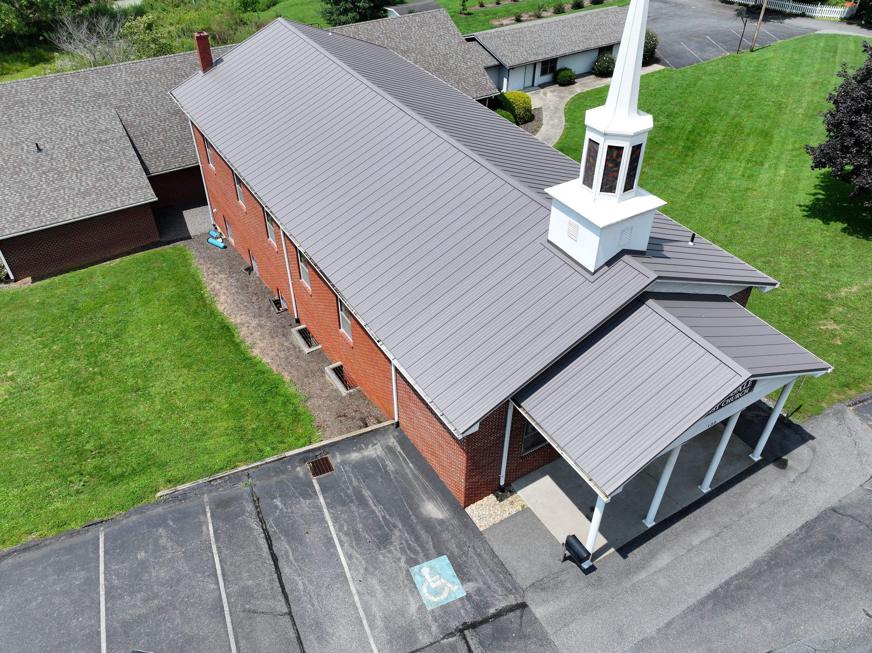 Willowdale Baptist Church by Omnia Roofing