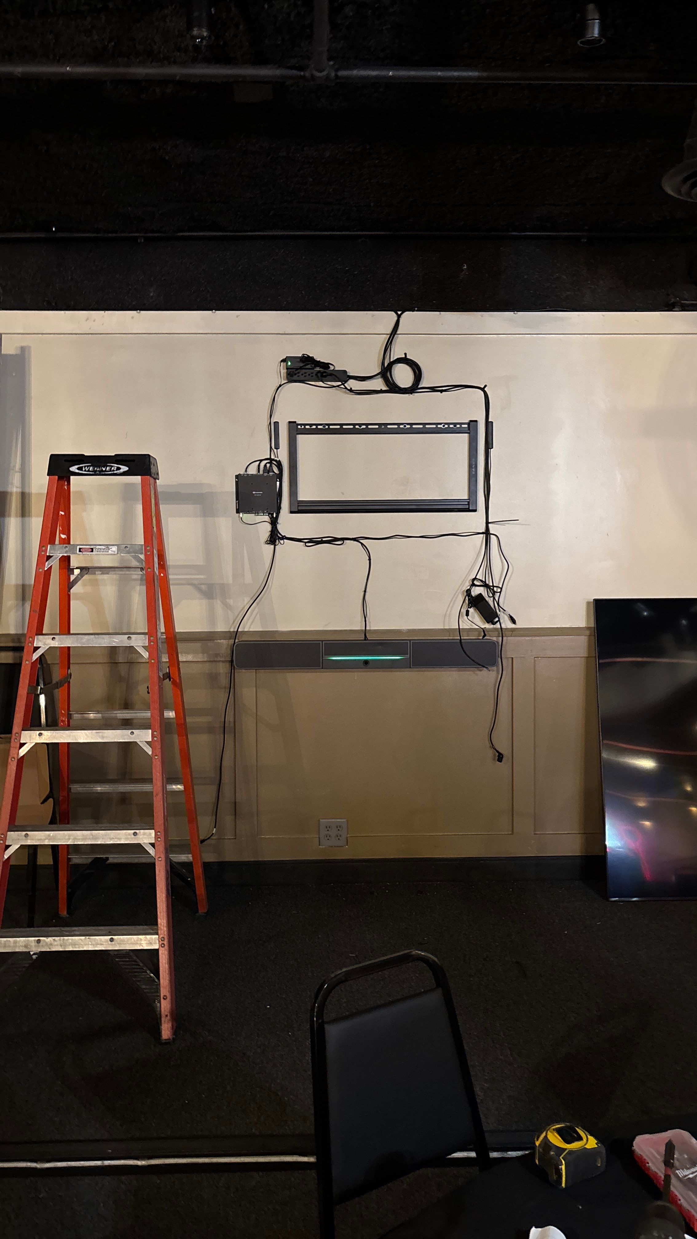 Live Audio Background Audio install by AVSi