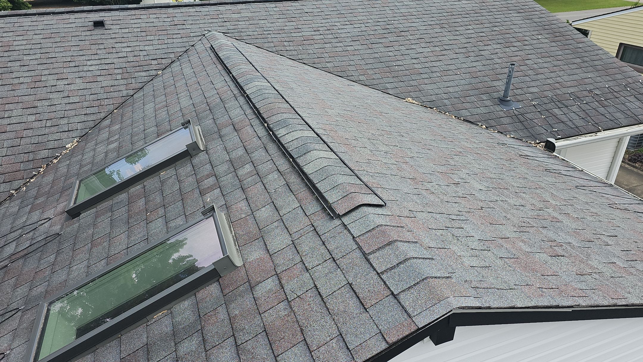 ATLAS PINNACLE COLOR: SCOTCHGARD BLACK SHADOW by Eagle Eye Roofing