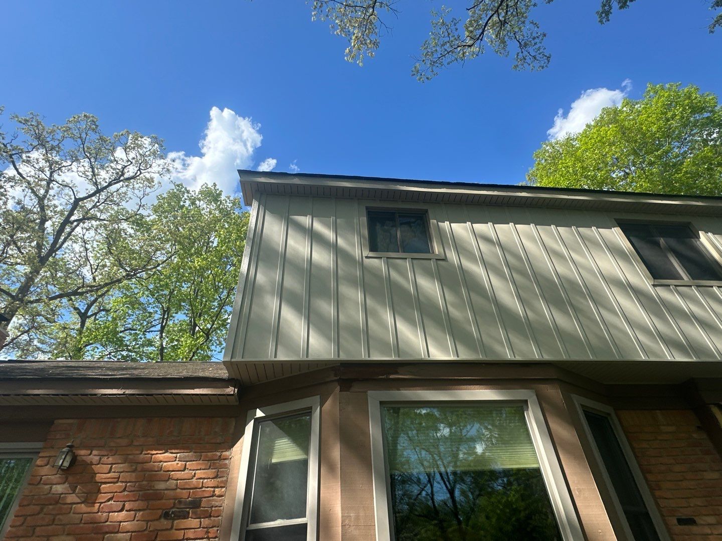 Siding Installation using Alside Monterey Sand by 180 Contractors