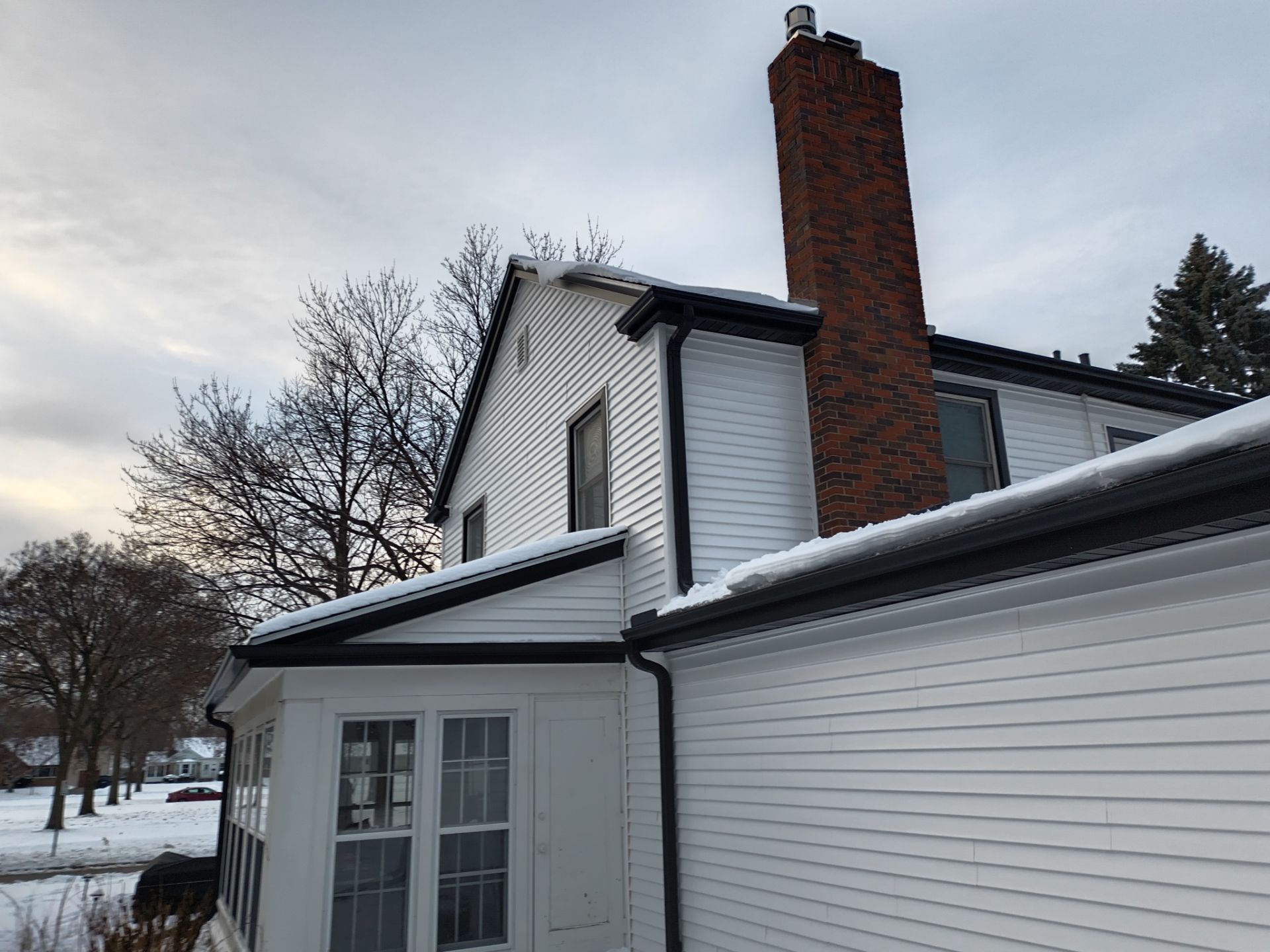 5-Inch Black Gutter Installation – Minneapolis, MN by Next Level Seamless Gutters / Exteriors Inc.