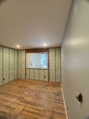 Exterior Walls Using Closed-Cell Spray Foam