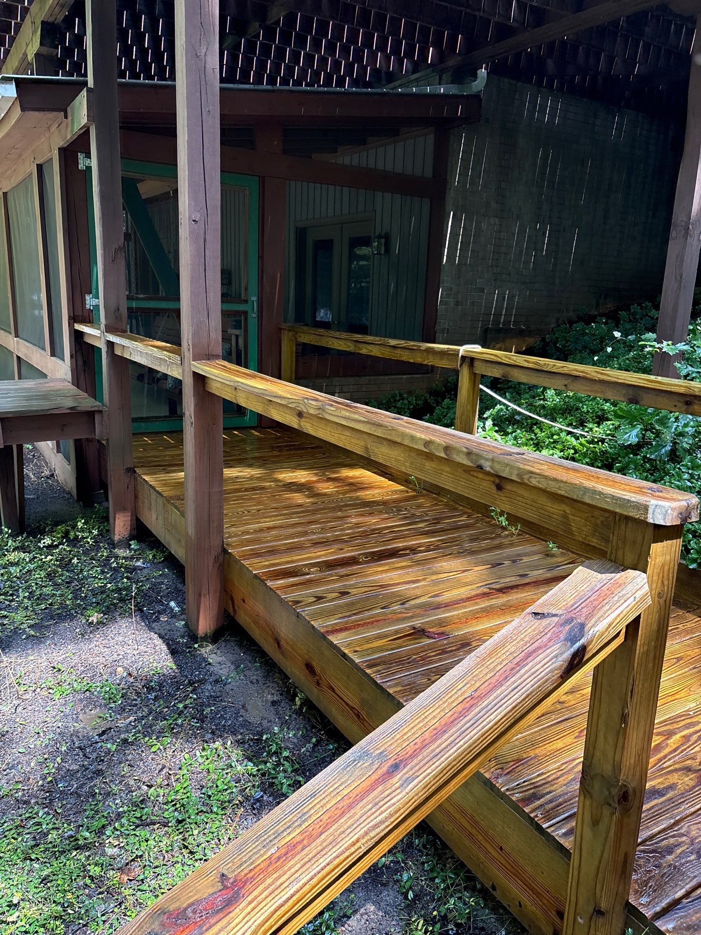Wood Deck using Wood Stain by DuraSeal