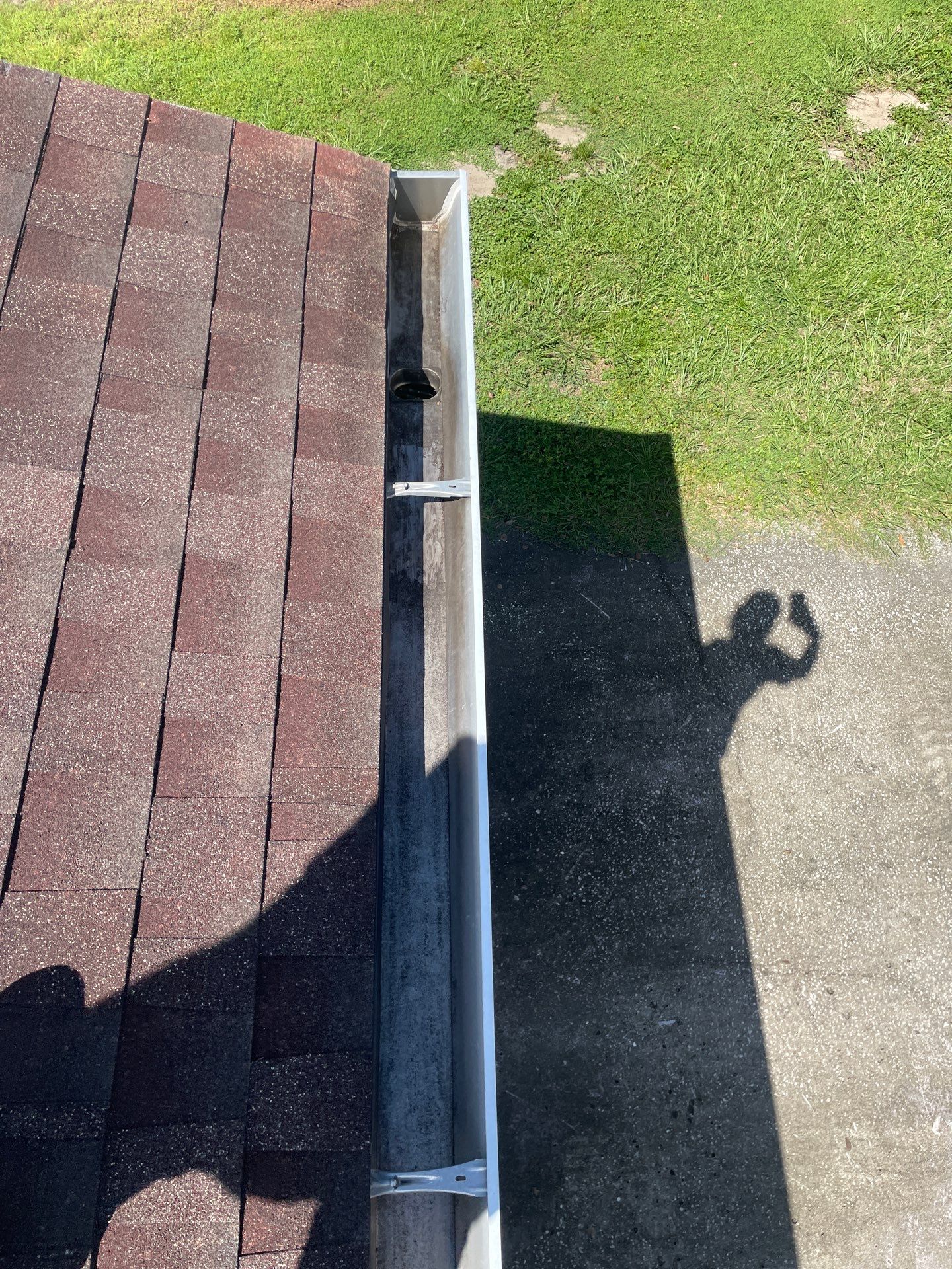 Gutter Cleaning in Brandon FL by Gutter Professors