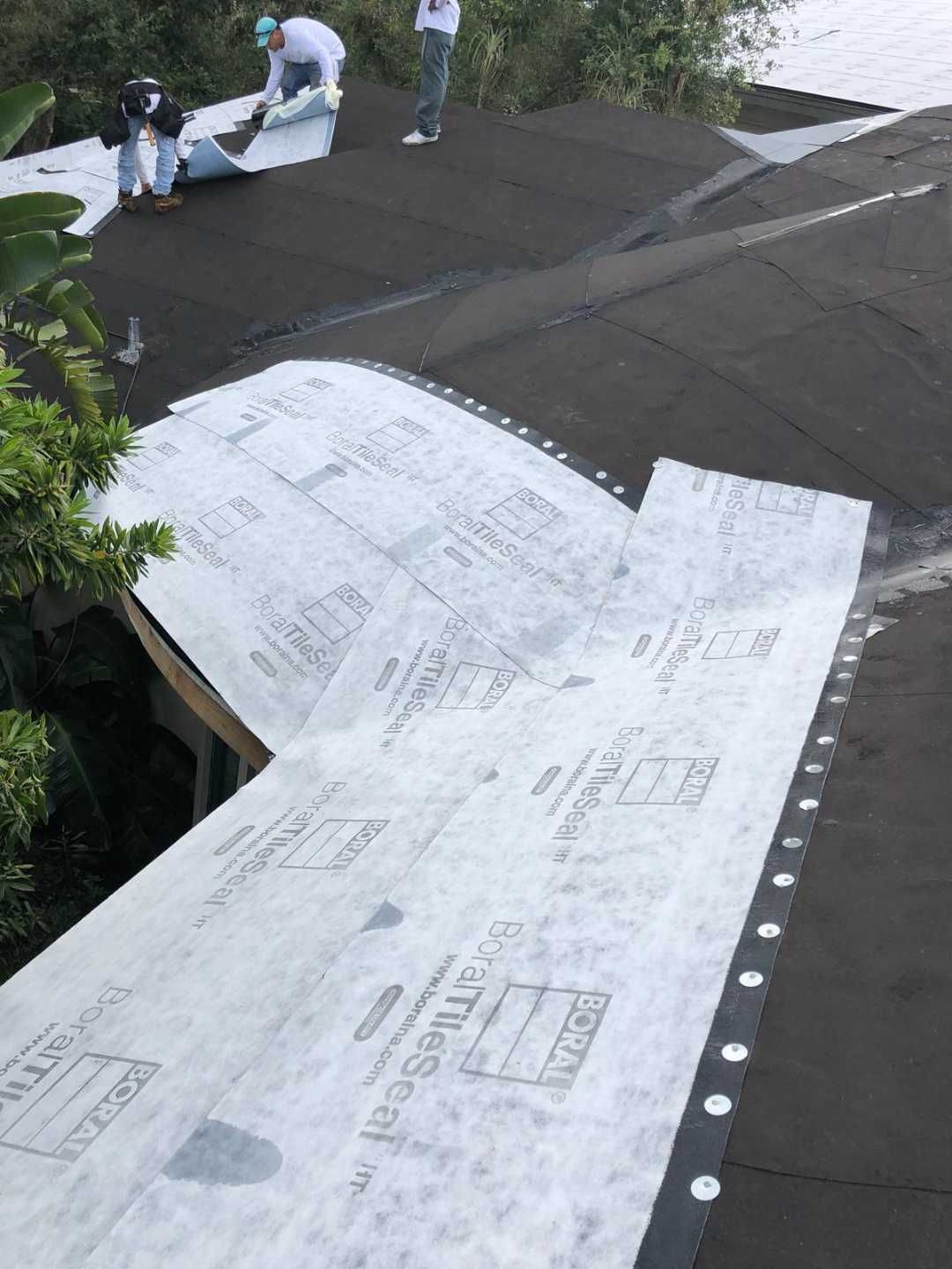 New Tile Roof Installation in Boca Raton ā Elegant, Durable & Hurricane-Resistant by Aastro Roofing