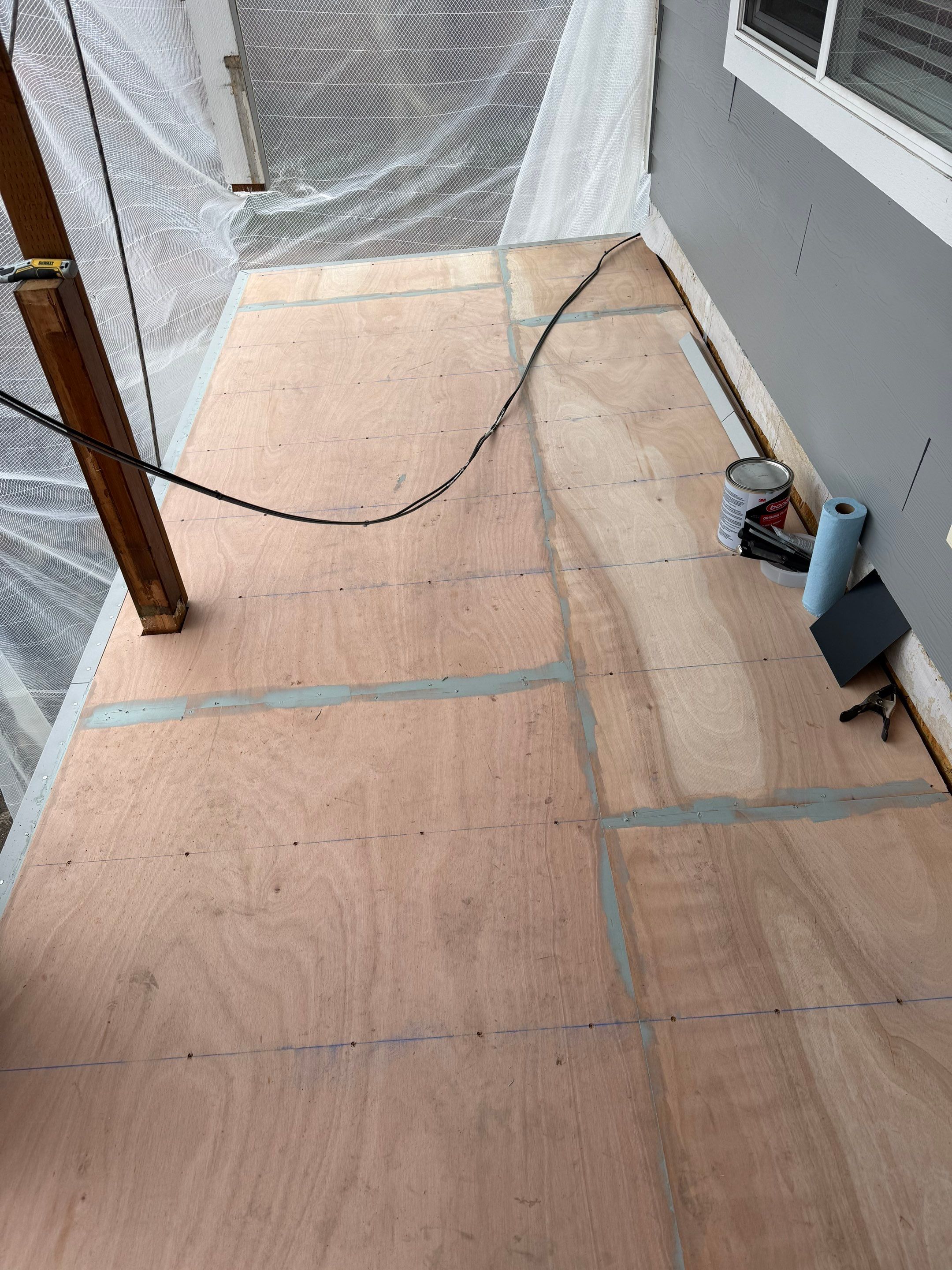 Sweet Duradek in North Seattle for Lebron by RoofWorks Northwest