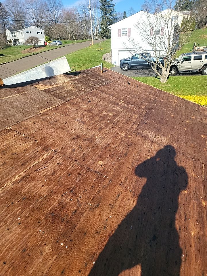Residential Roofing Installation using Residential Roofing Installation using Owens Corning TruDefinition Duration - Quarry Gray & Sterling Gray Mainstreet siding by A Plus Exterior