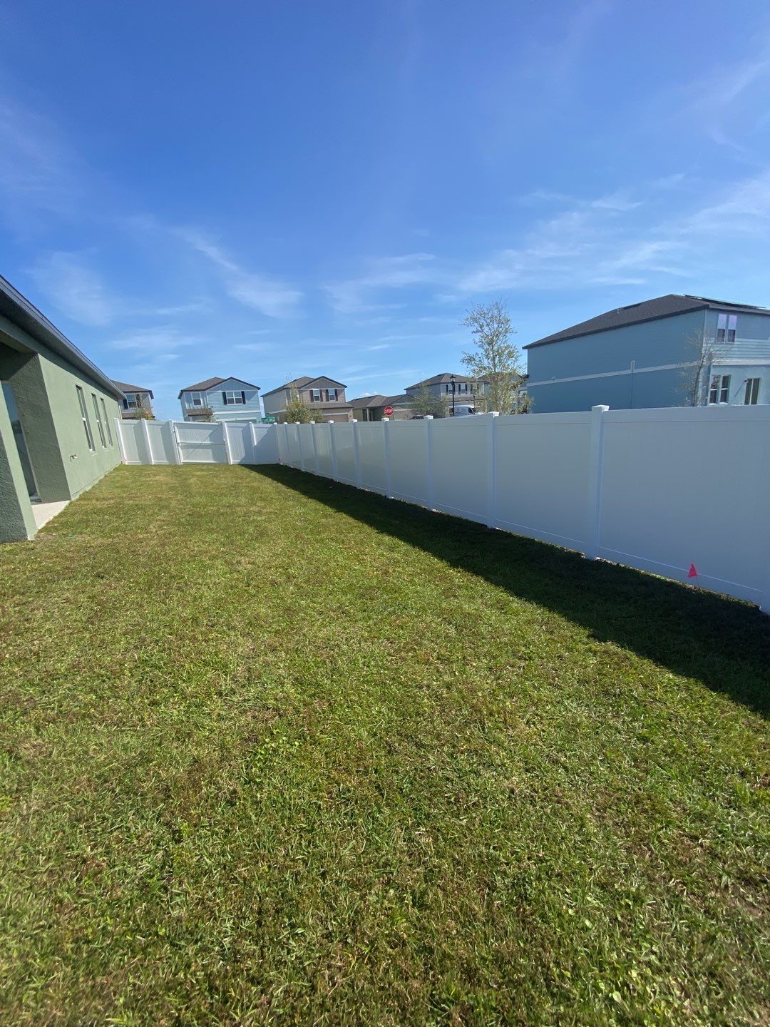 Ruskin, FL  6 ft. Tall White Vinyl Privacy Fence  by Asap fence and gates, LLC