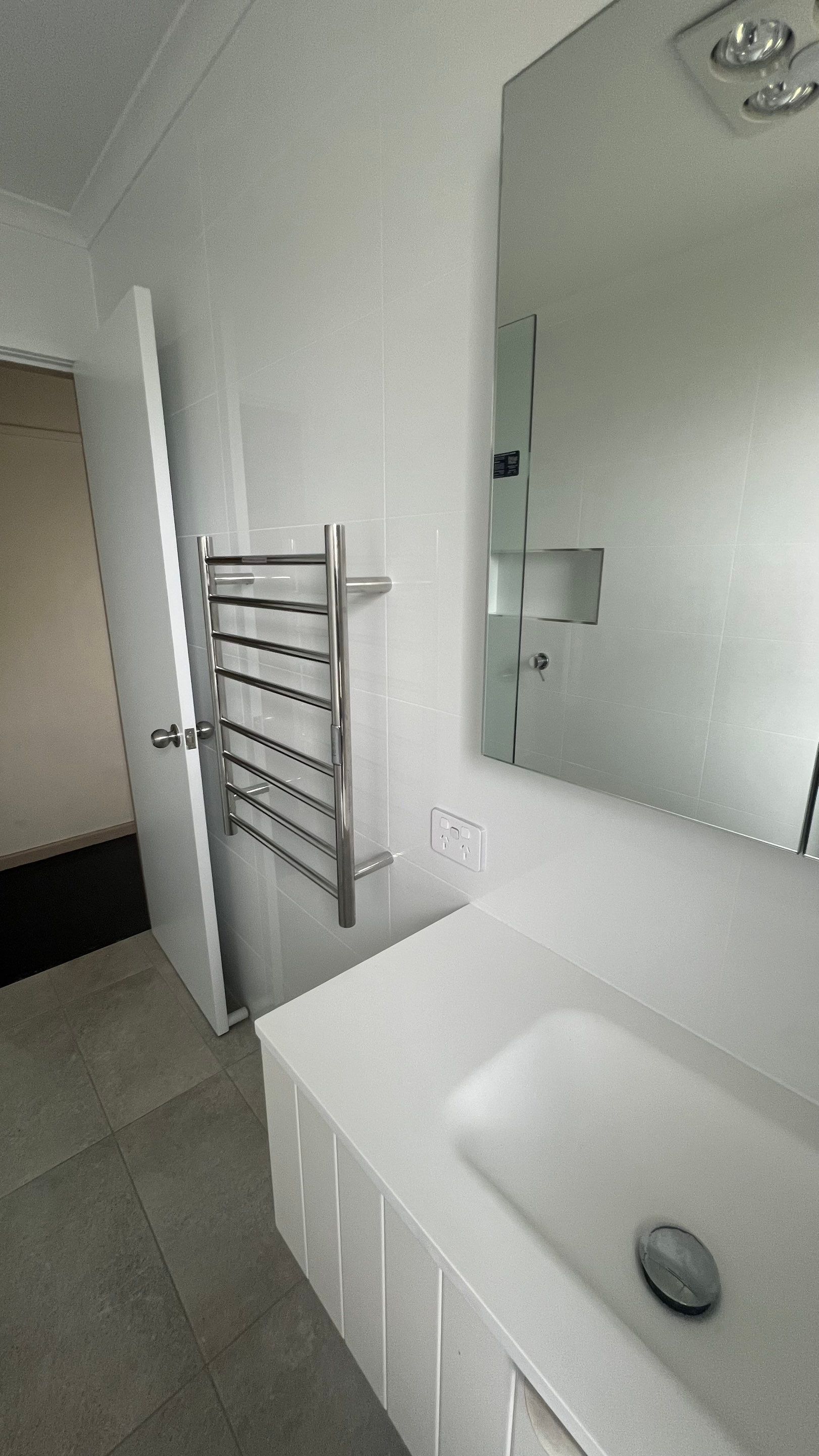 Bathroom, Toilet & Laundry Renovation by Re-seal Bathrooms