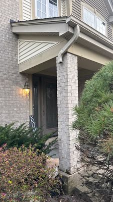 Turtle Shell gutter protection installation in Lombard, IL 60148, photograph 8
