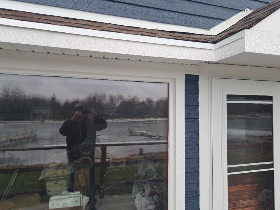 Siding and Window Replacement in Plymouth, WI by Gellings Roofing & Siding
