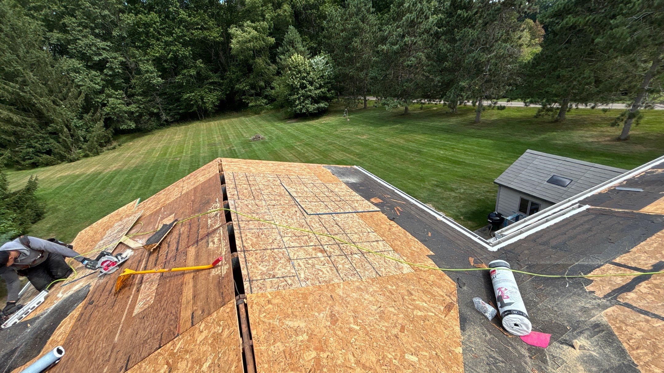Roof Replacement using Owens Corning Onyx Black by 180 Contractors