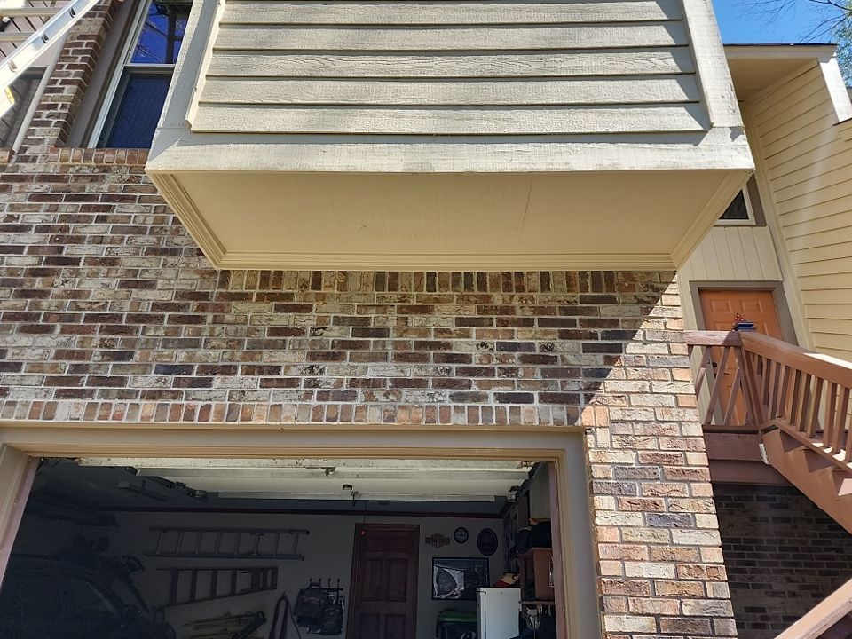 Exterior renovation using James Hardie Siding and Simonton Windows by Indigo State Roofing
