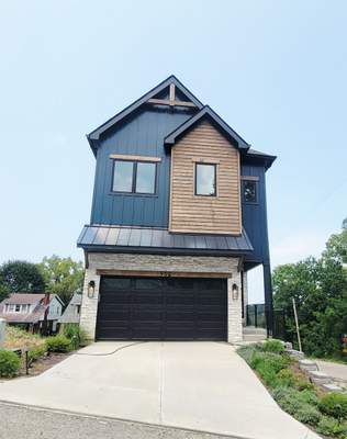 Redknot Homes/952 Walnut
