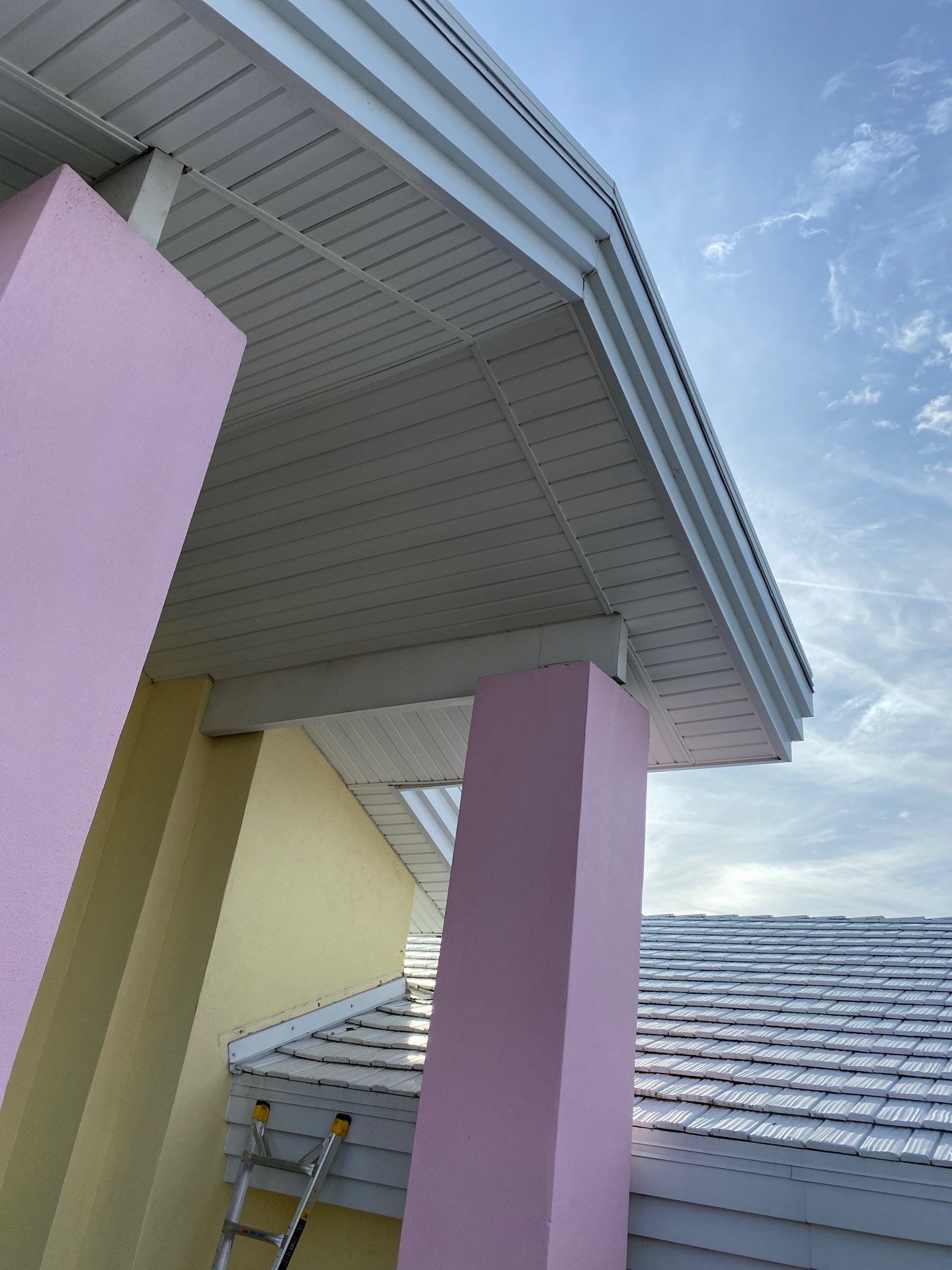 Soffit and Fascia Installation in Bradenton FL by Gutter Professors