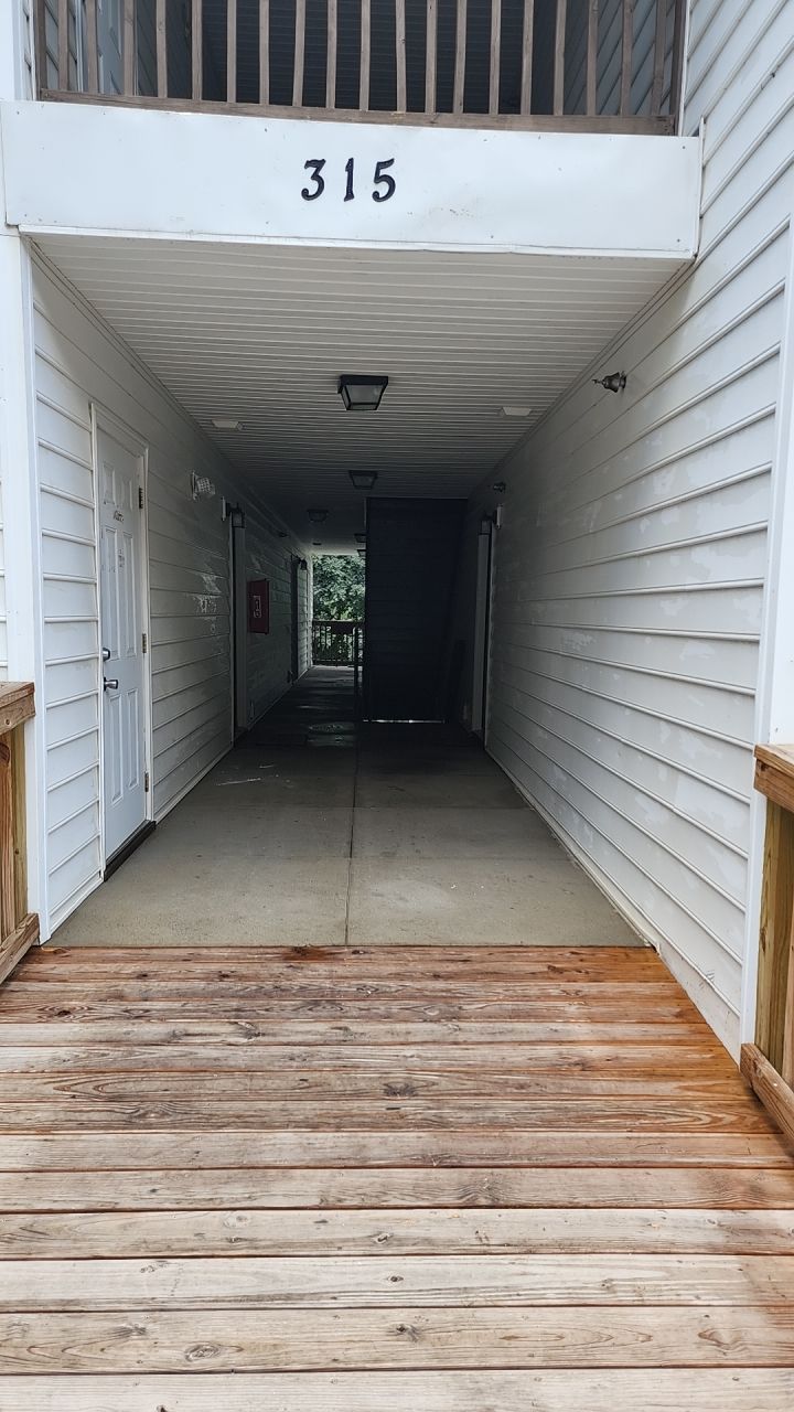 Appartment cleaning by Power Wash Masters LLC
