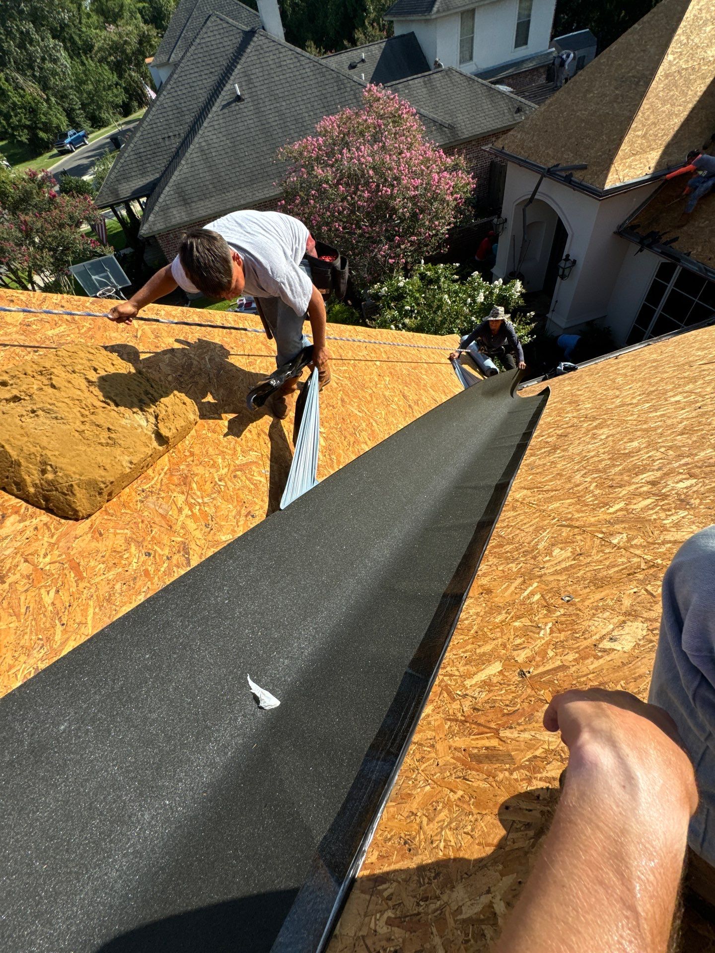 Atlas Pinnacle Pristine Weathered Shadow by Top Team Roofing & Construction