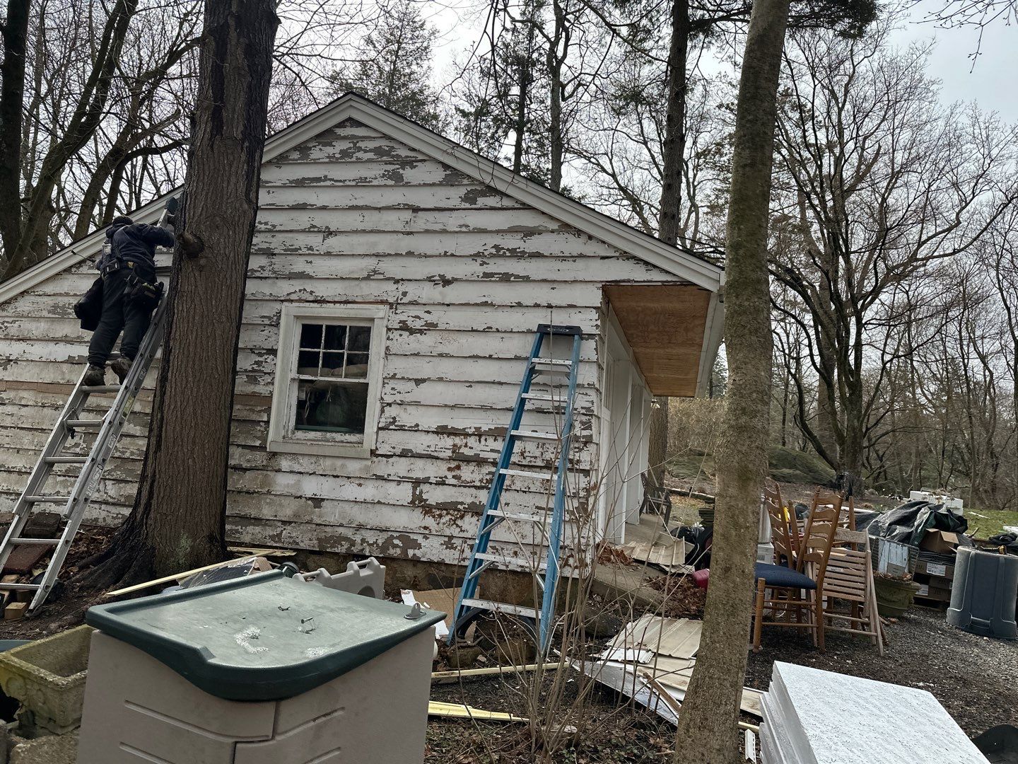 Siding Installation using Certainteed Cedar Impressions Sterling Gray by A Plus Exterior