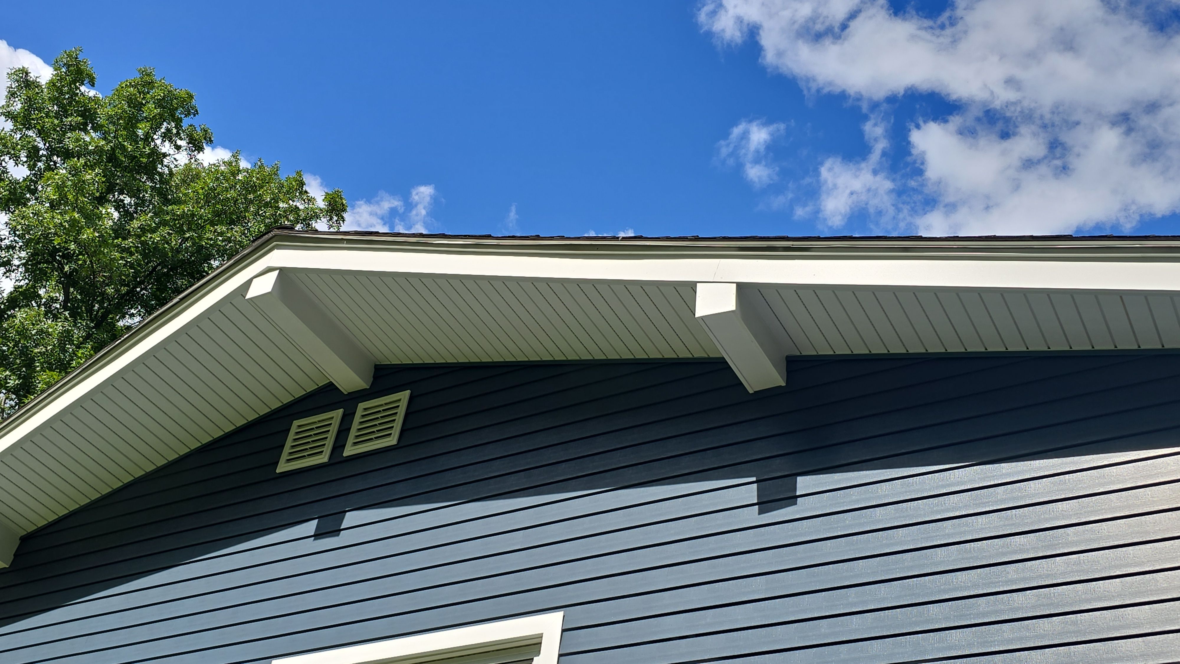 Everlast Composite installed in Acton, MA by UBrothers Construction