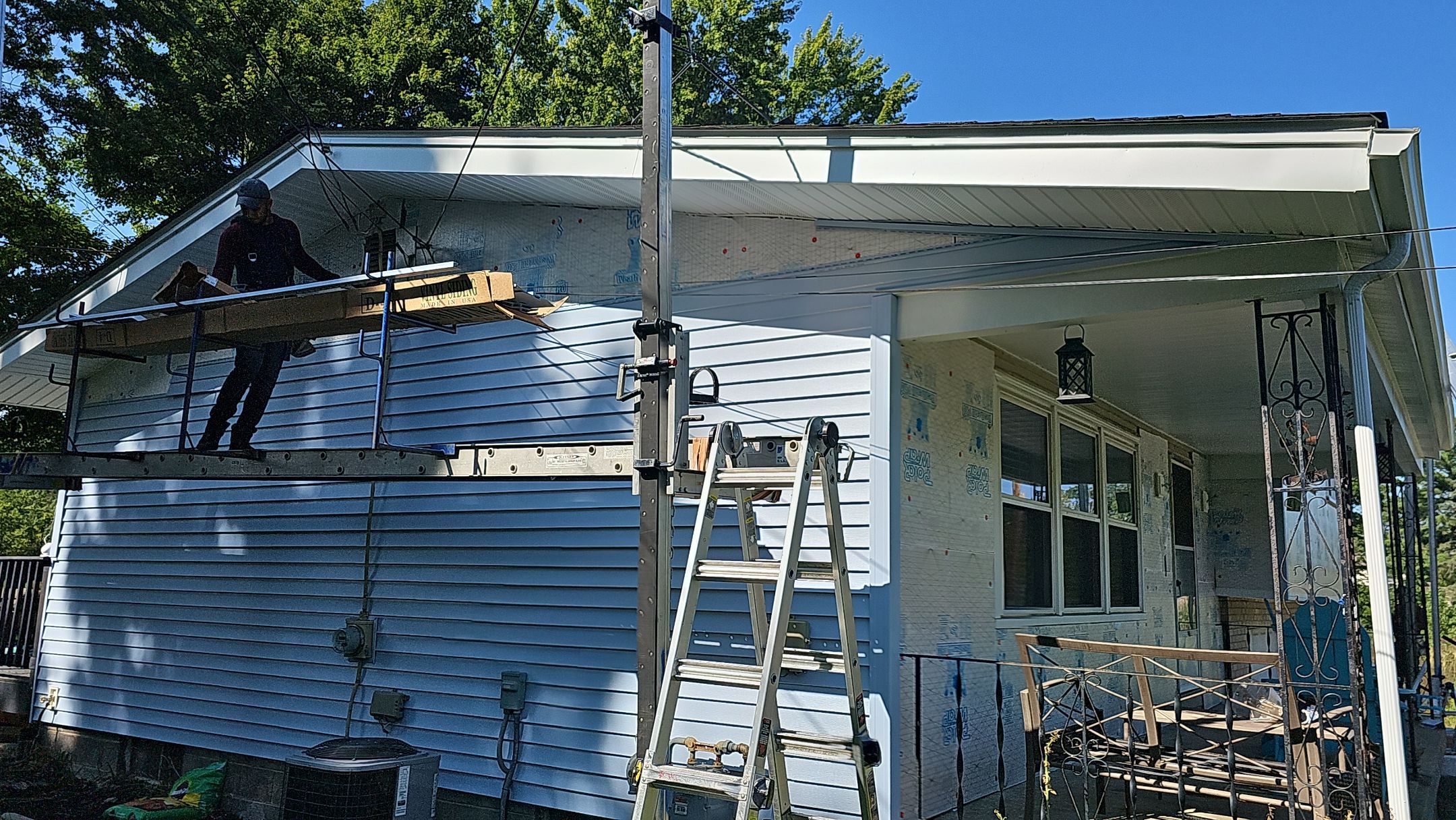 Polaris HomeView, Color: Coastal Sky by Eagle Eye Roofing