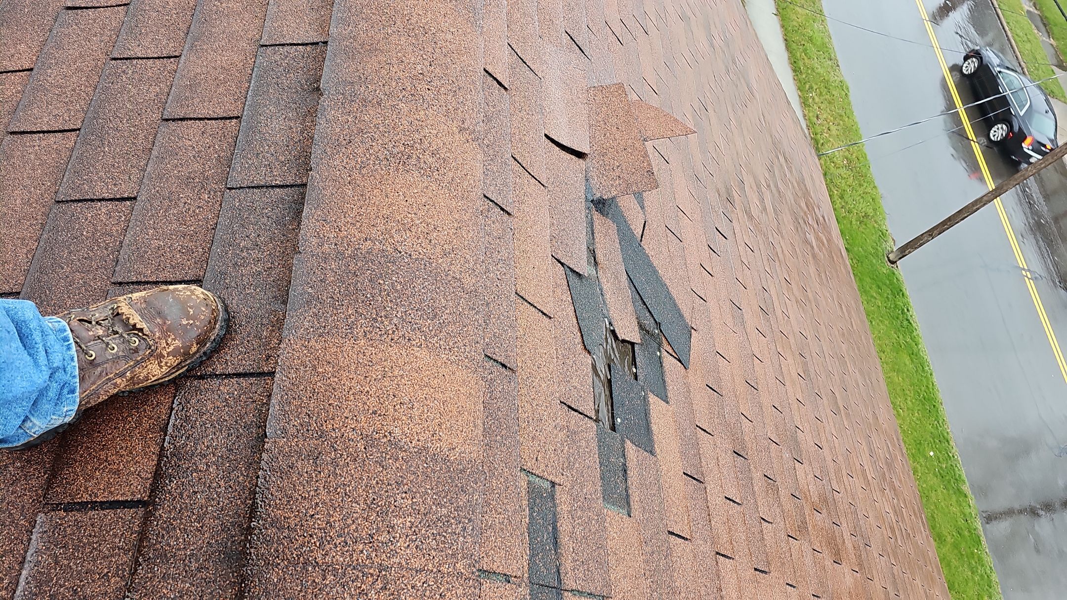ATLAS PINNACLE COLOR: HEATHERBLEND DRIPE EDGE: WHITE by Eagle Eye Roofing