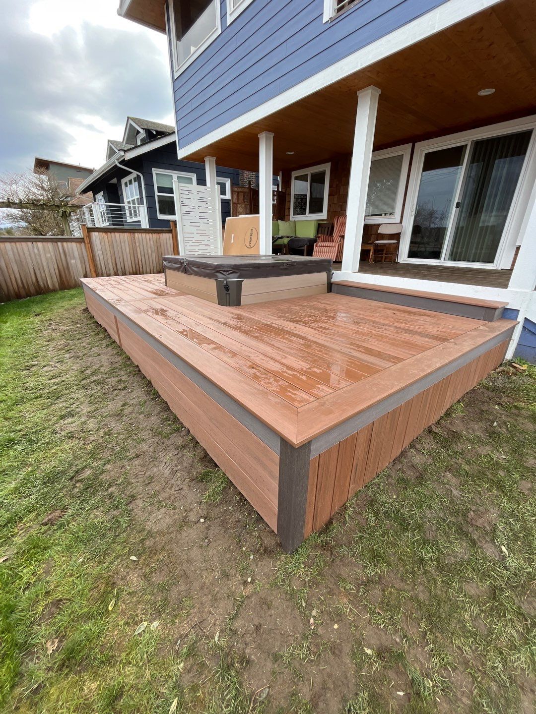 Deck Extension with Hideaway Screen by Alki deck builders 