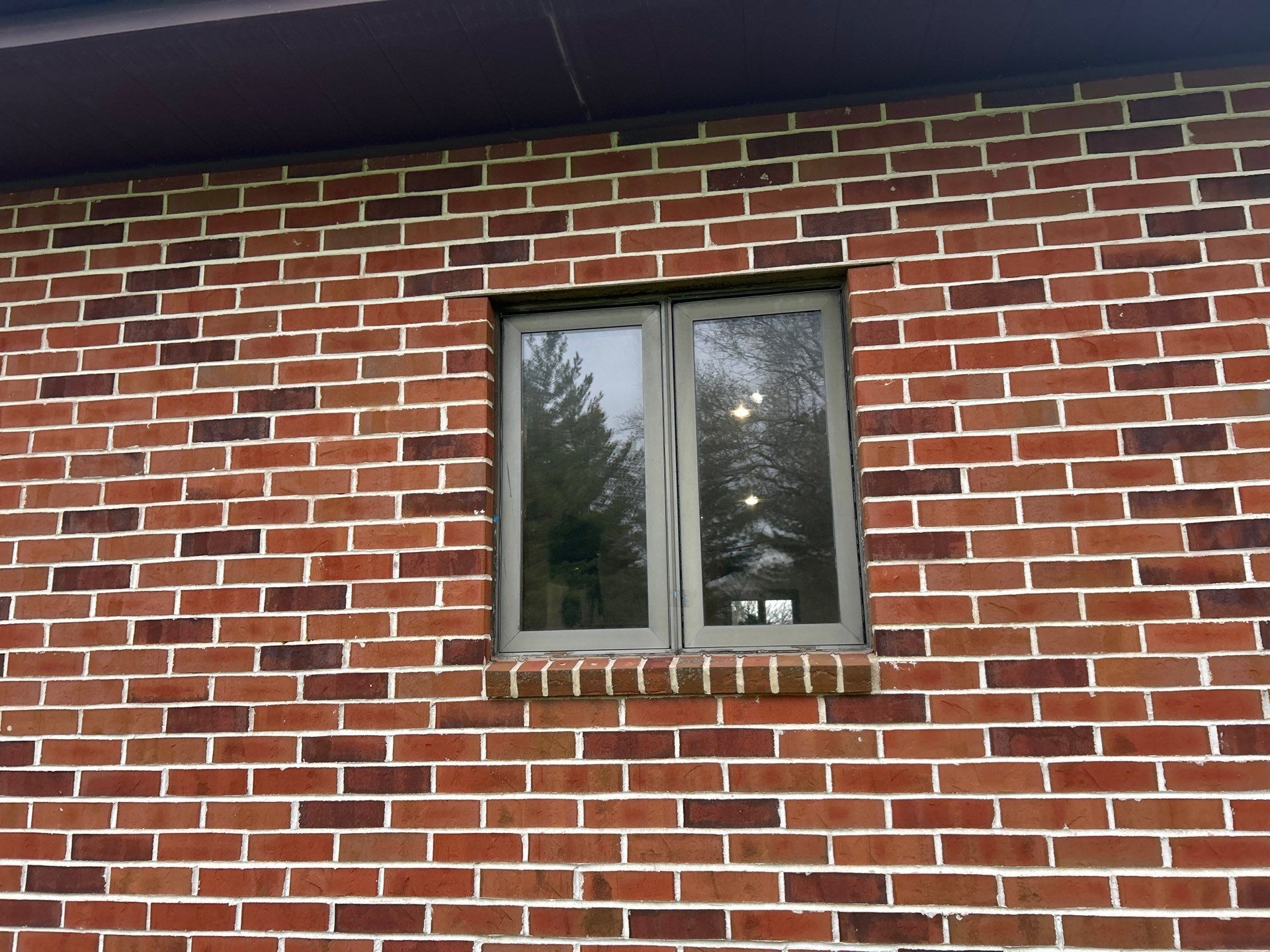 Window replacement using Pella Lifestyle wood/Aluminum window by United Windows and Siding LLC