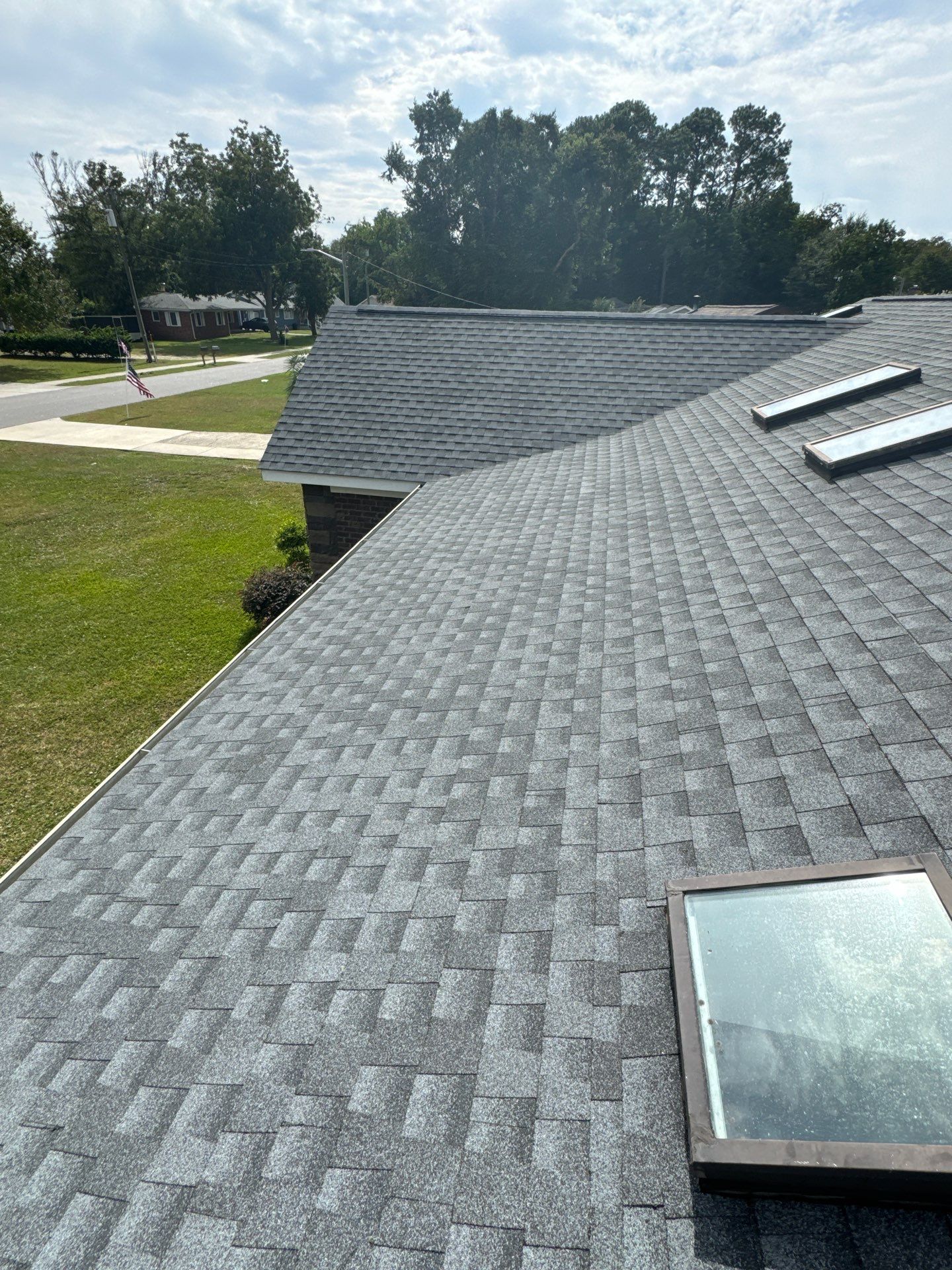 GAF HDZ - Oyster Grey by Linta Roofing