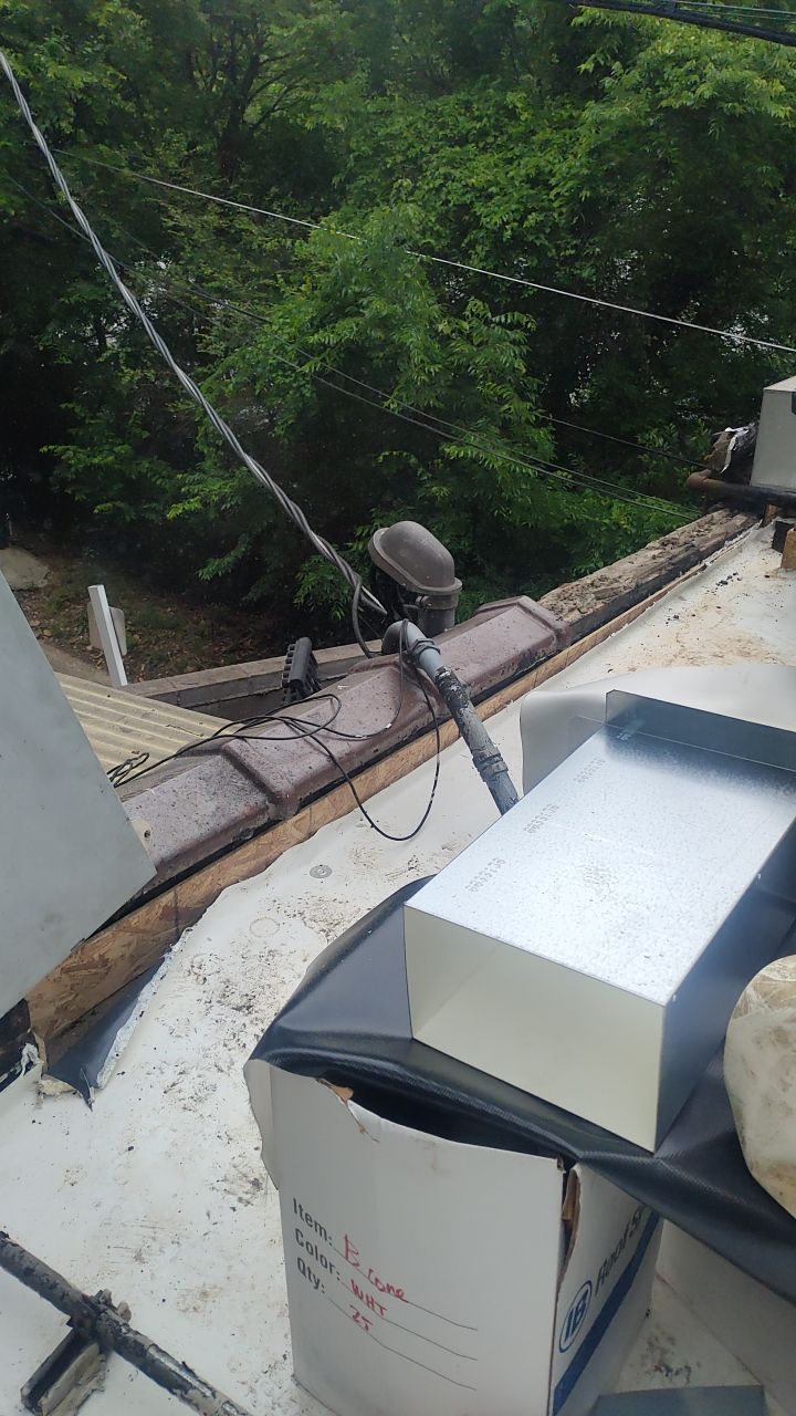 Grateful Head Pizza by Hostetler Roofing