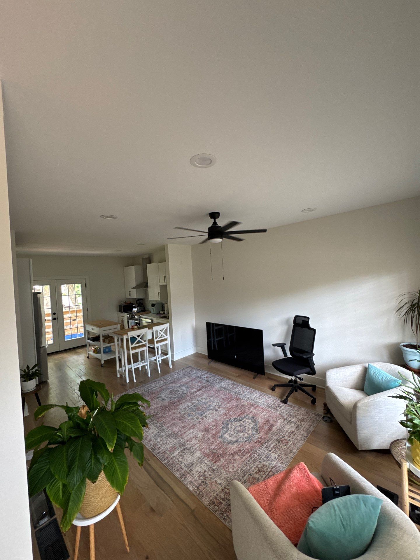 From Crisp White to Cozy Warmth: A Unified Color Story by Atlanta's Paint Doctor