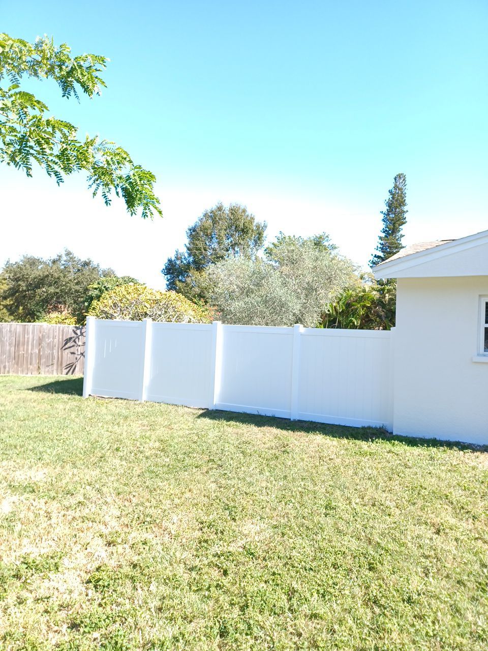 Bradenton, FL 6 ft. Tall White Vinyl Privacy Fence  by Asap fence and gates, LLC