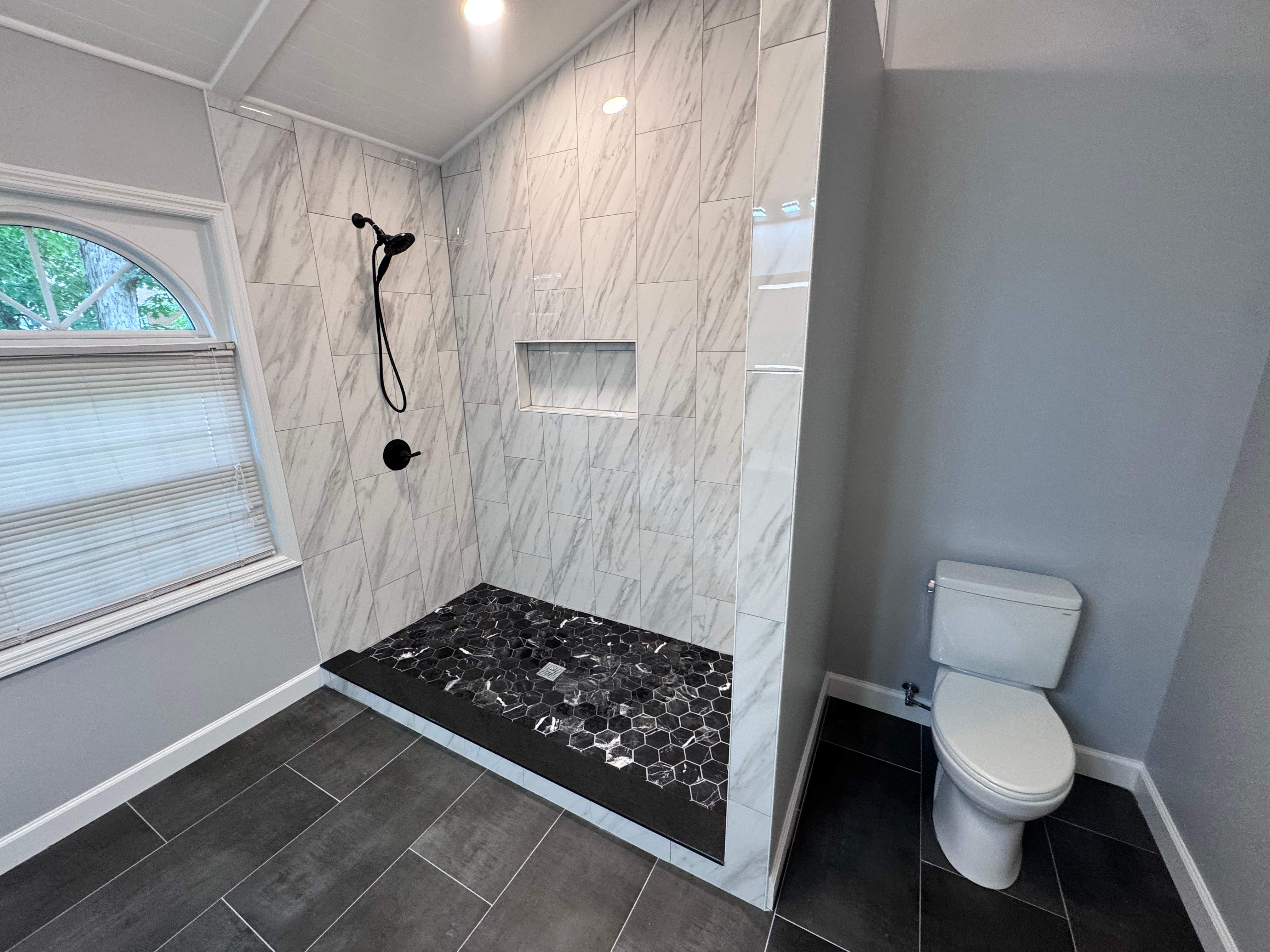 Master bathroom renovation by Prudencio